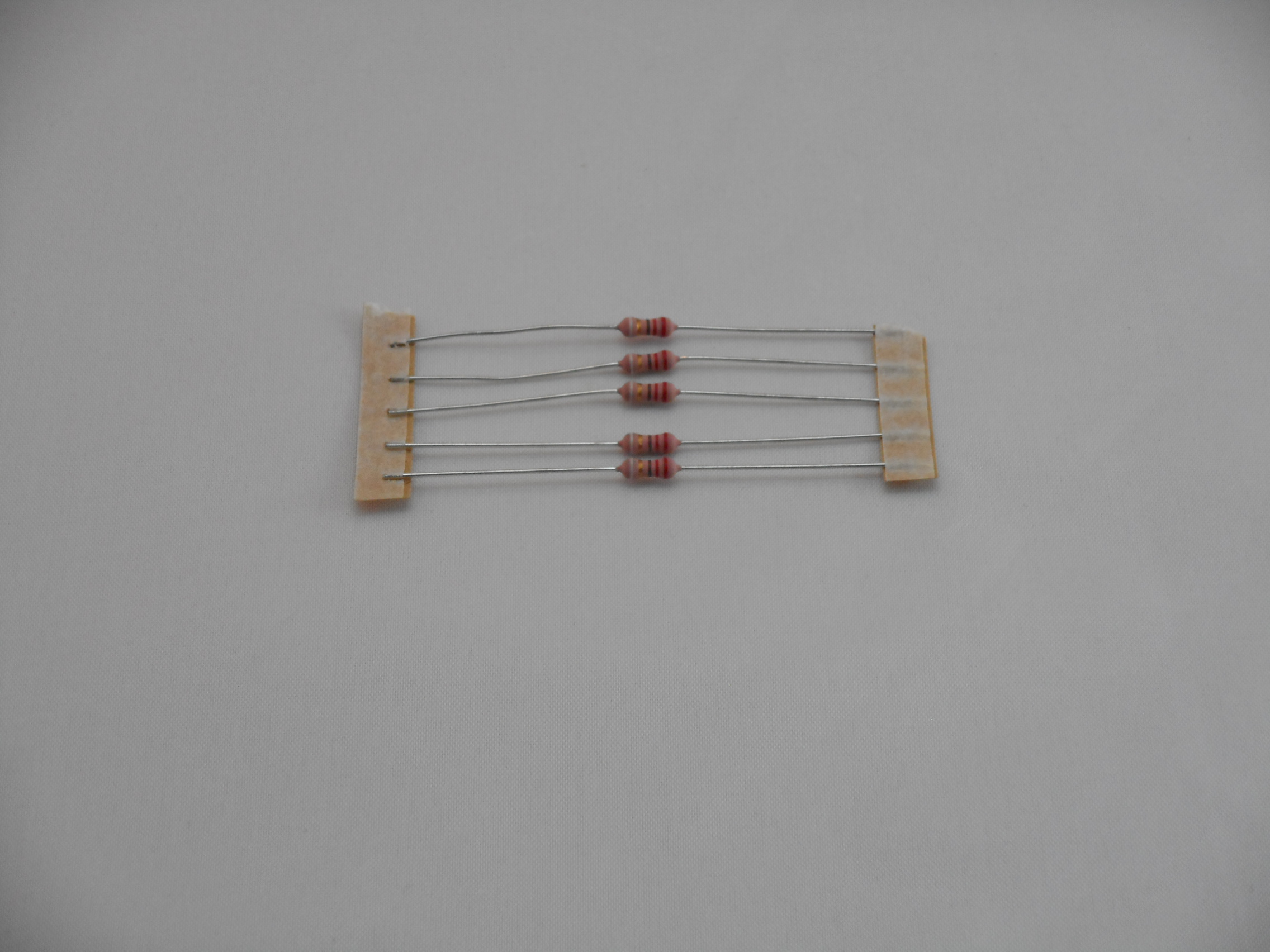 220 OHM 1/2 WATT FUSIBLE RESISTOR (5 PIECES) (R1005)