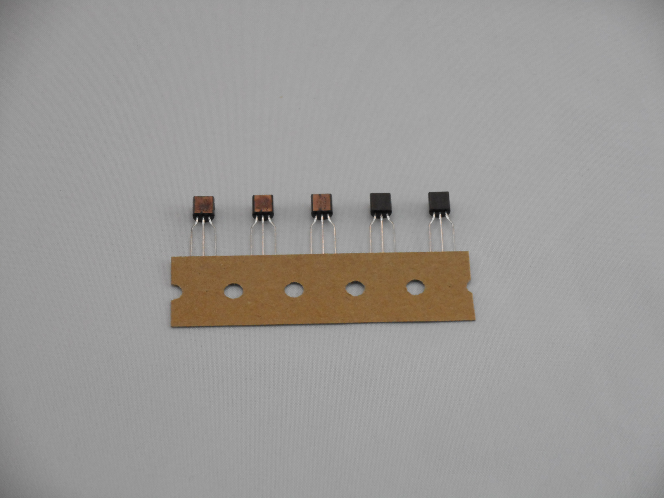 2N3904 (5 Piece Package)