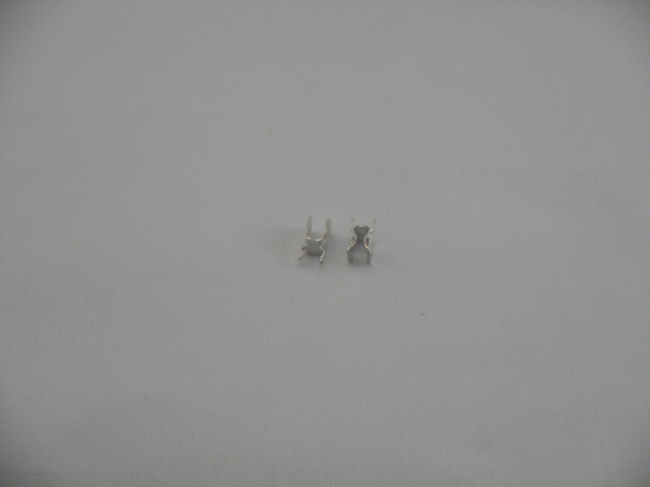 5mm PCB Mount Fuse Clips (side to side leads) (2 Piece Set) (FH1005)