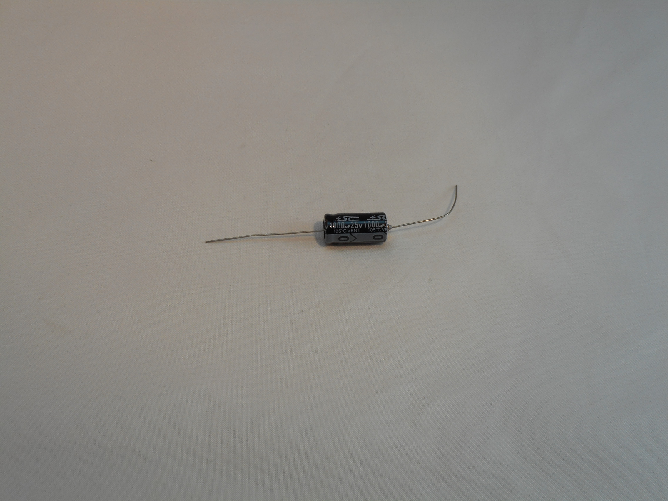 1000uF 25V Axial Capacitor 105C