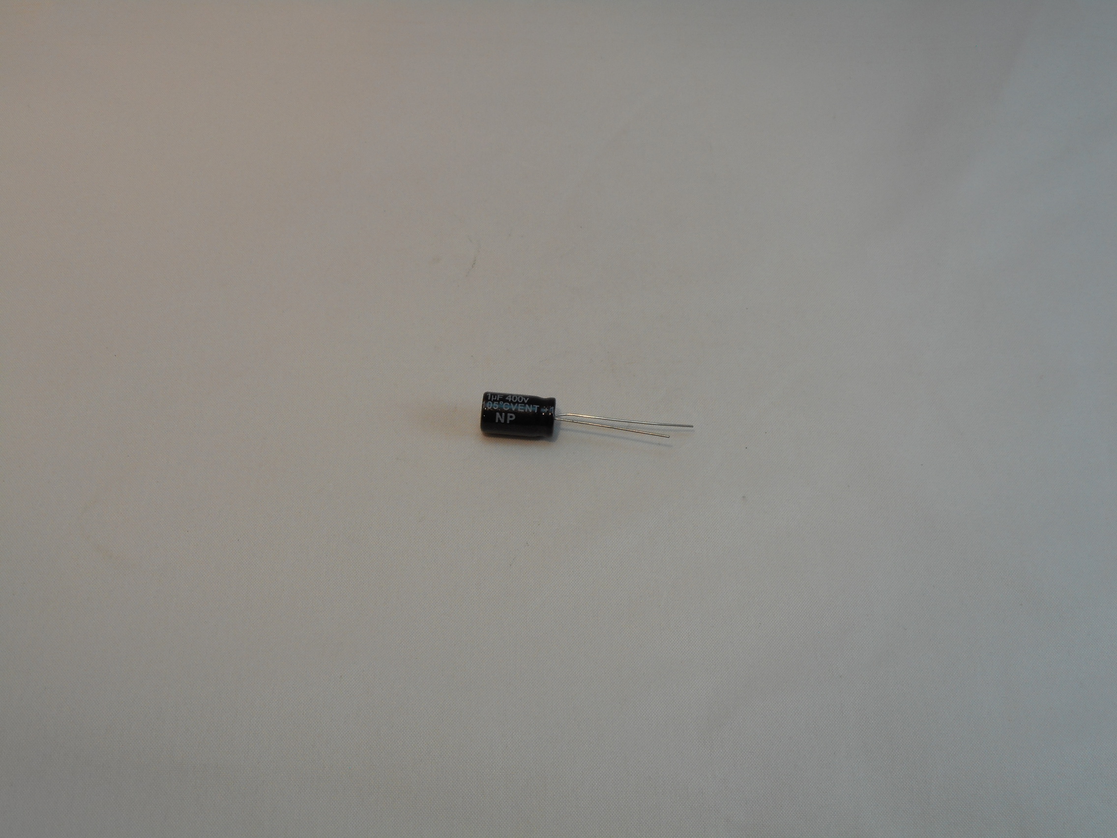 1uF 400V Non-Polar Capacitor 105C Radial