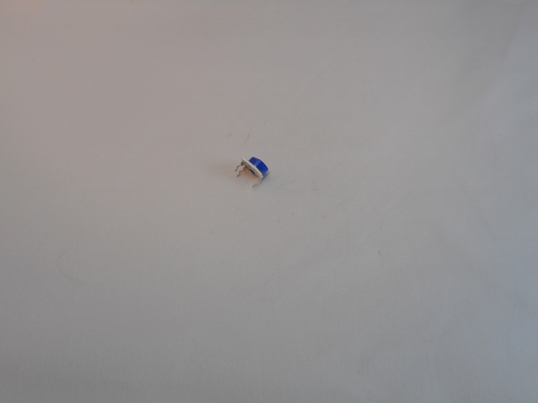 200 OHM TRIMMER POTENTIOMETER (P1013)