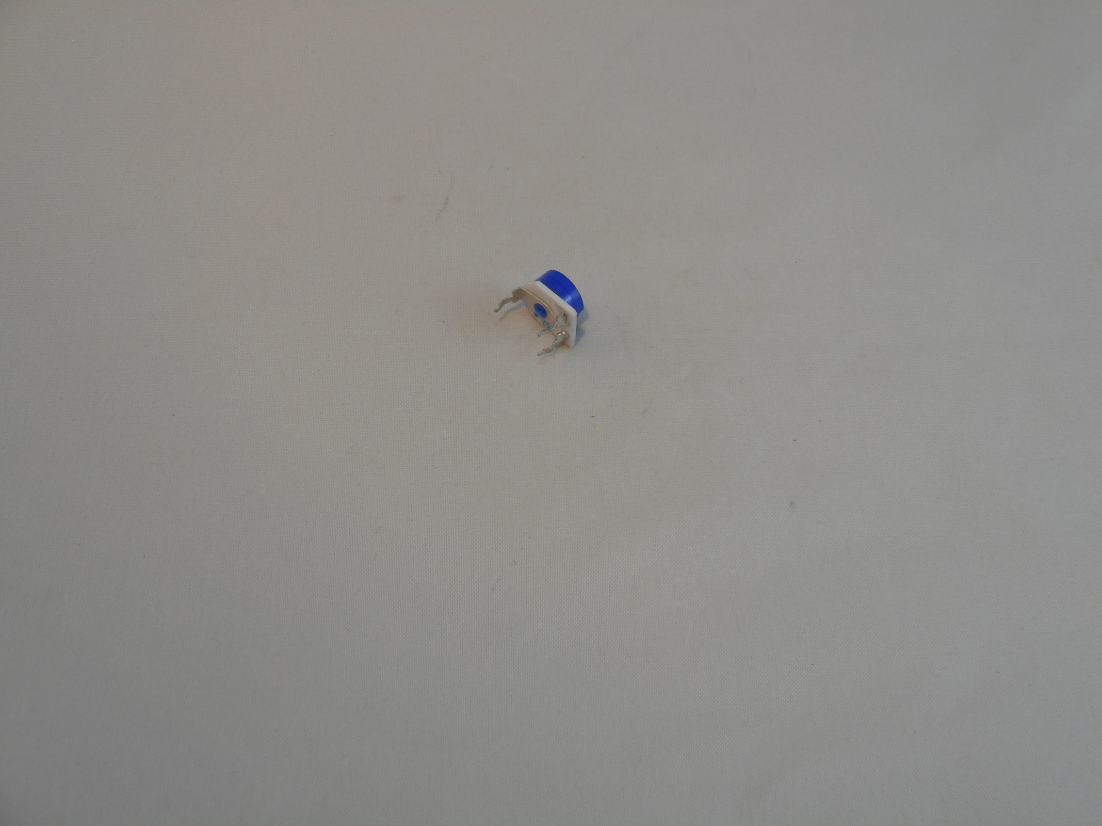 2K OHM TRIMMER POTENTIOMETER (P1012)