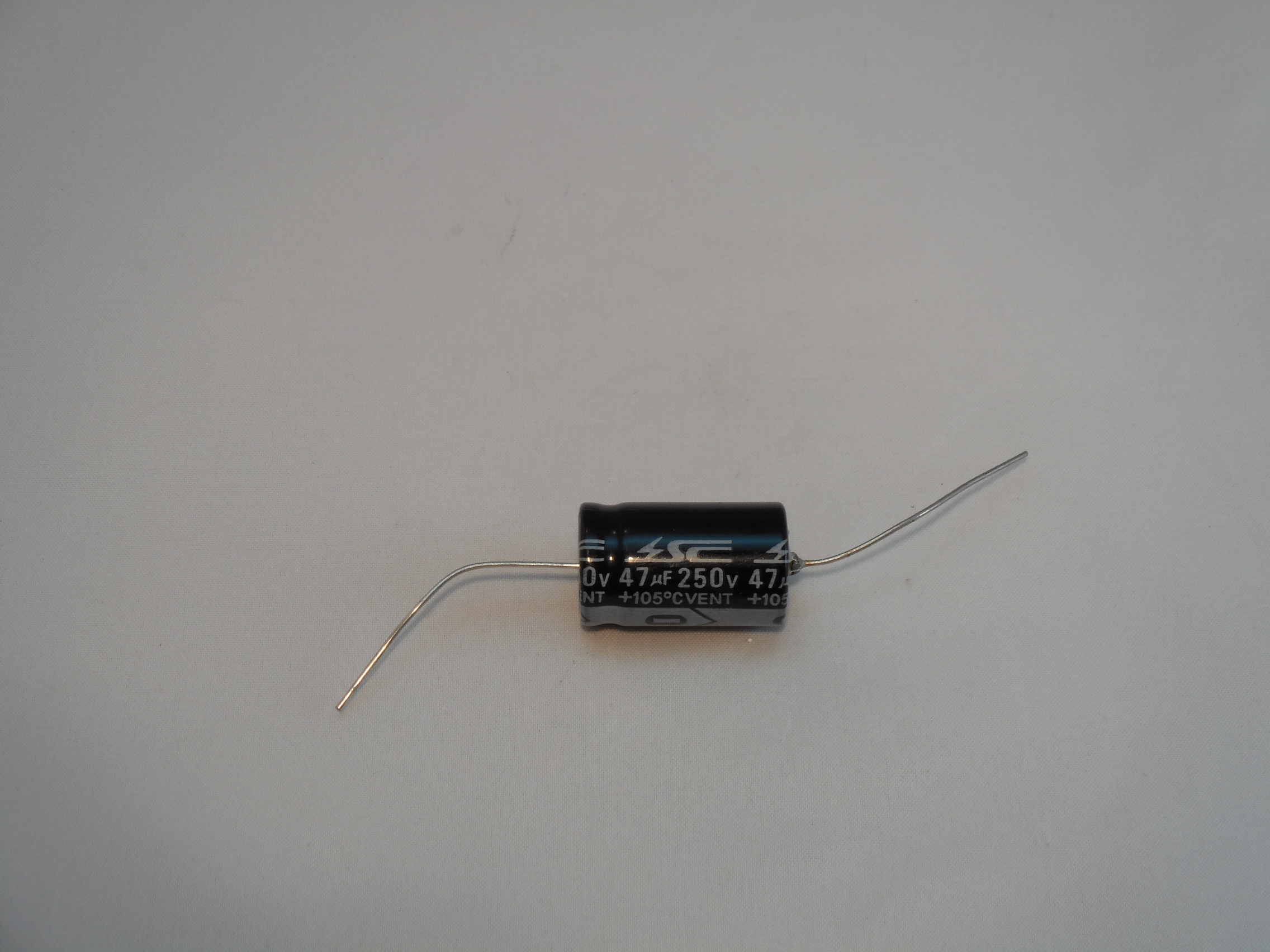 47uF 250V Axial Capacitor 105C