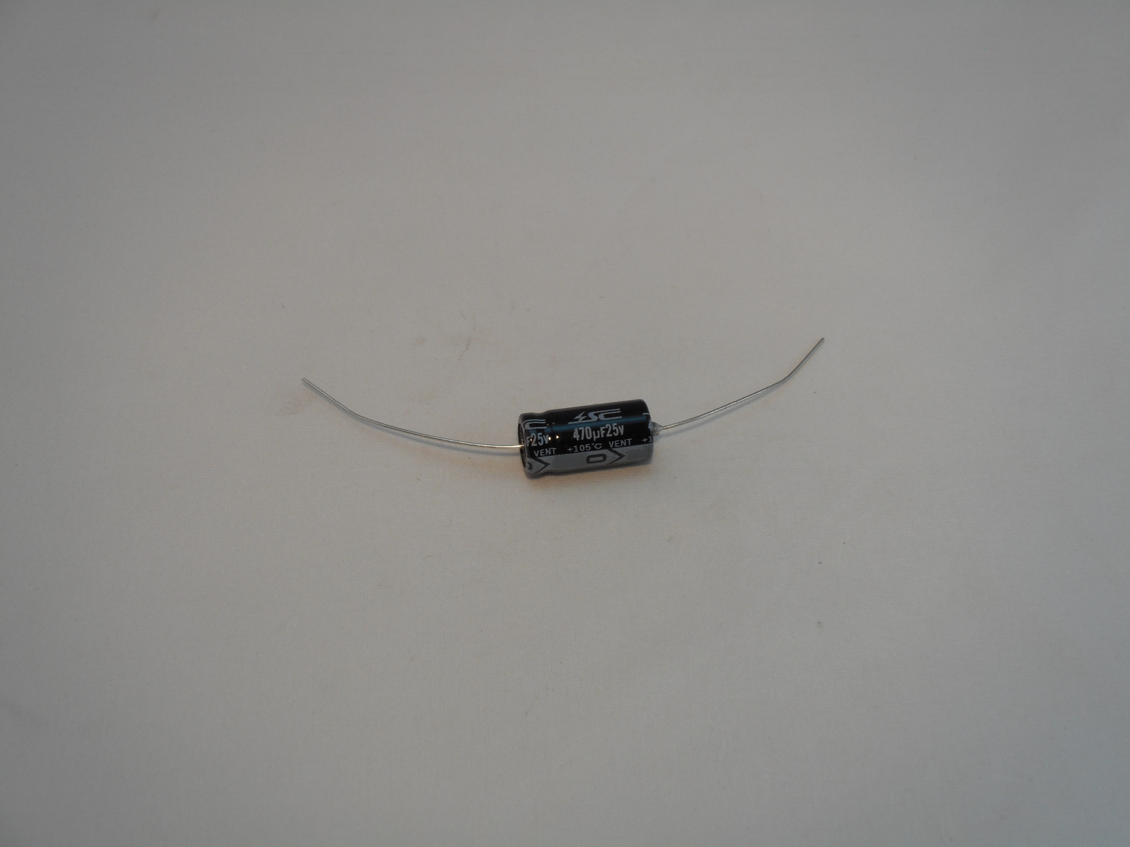 470uF 25V Axial Capacitor 105C