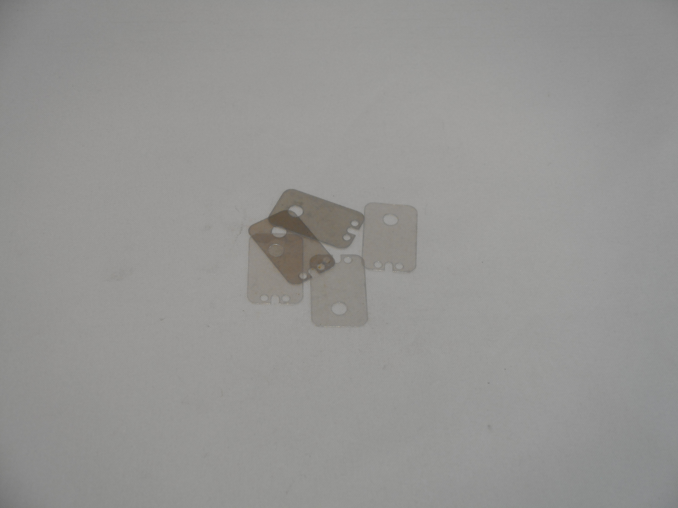 Mica Transparent Insulator TO-220 W/ Lead Holes Package (5 Pieces)