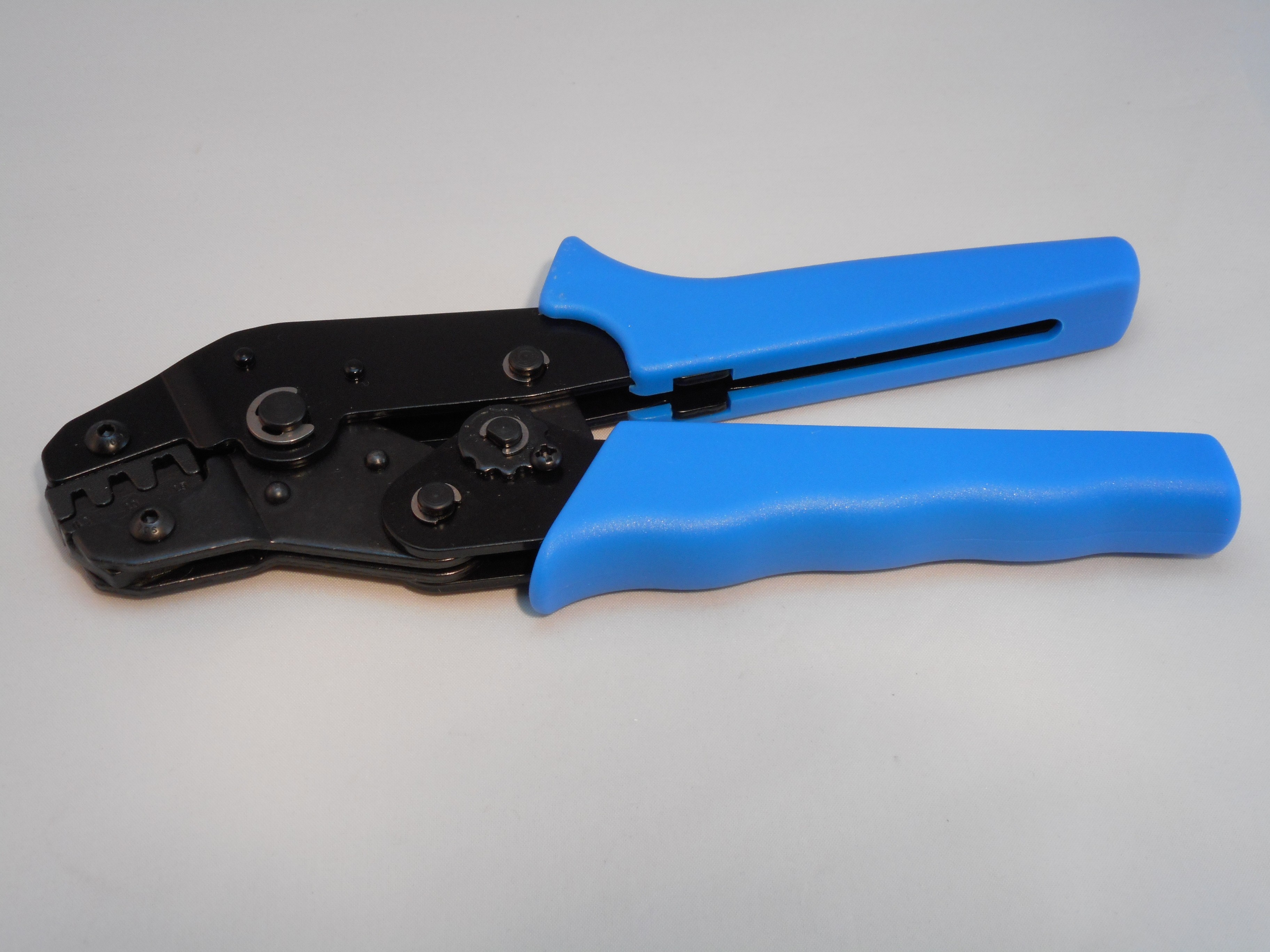 Ratcheting Open Barrel Contact Crimping Tool