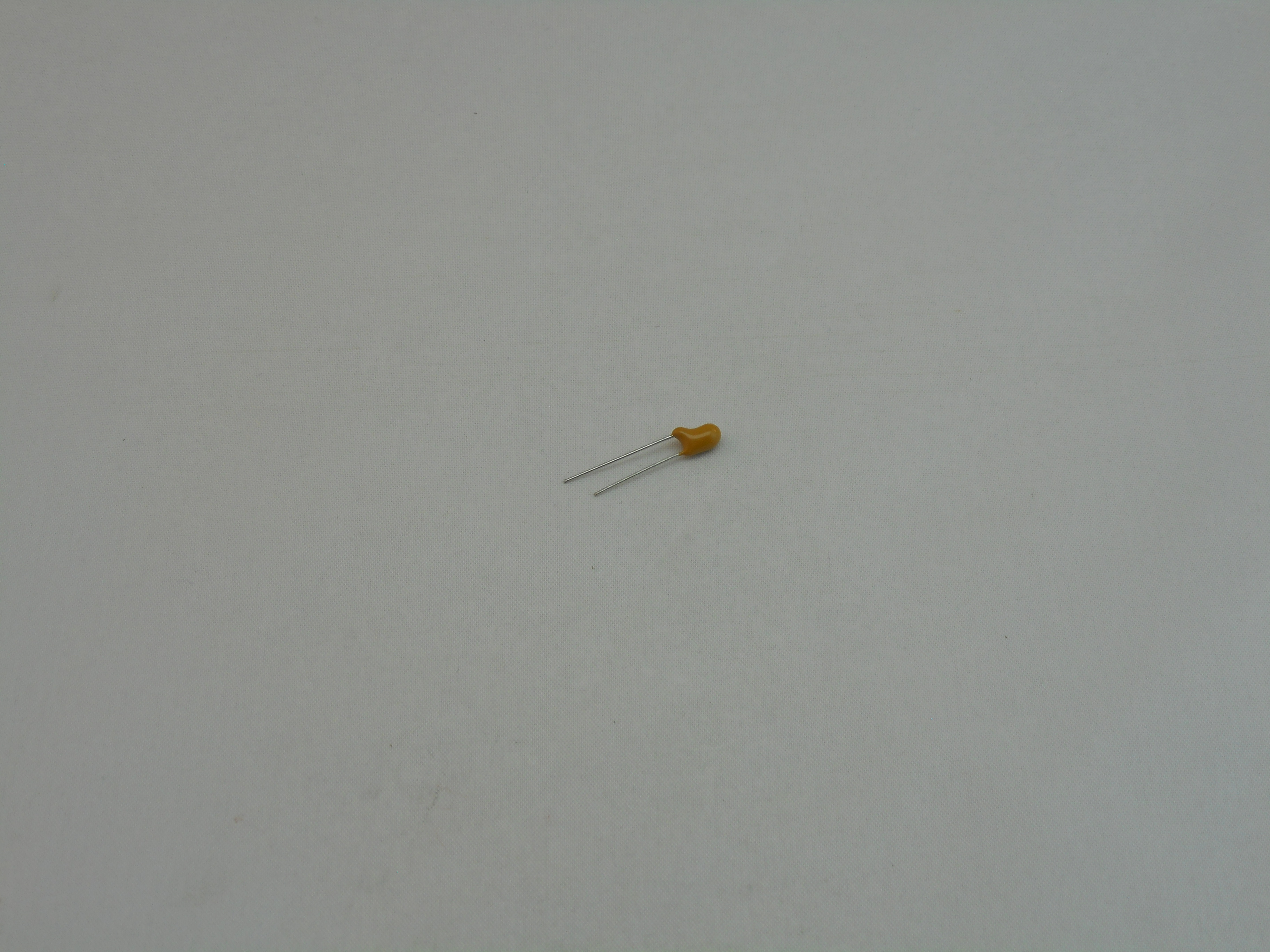 0.47uF 35V Tantalum Capacitor (MC1038) USE MC1059 IF THIS PART IS OUT OF STOCK