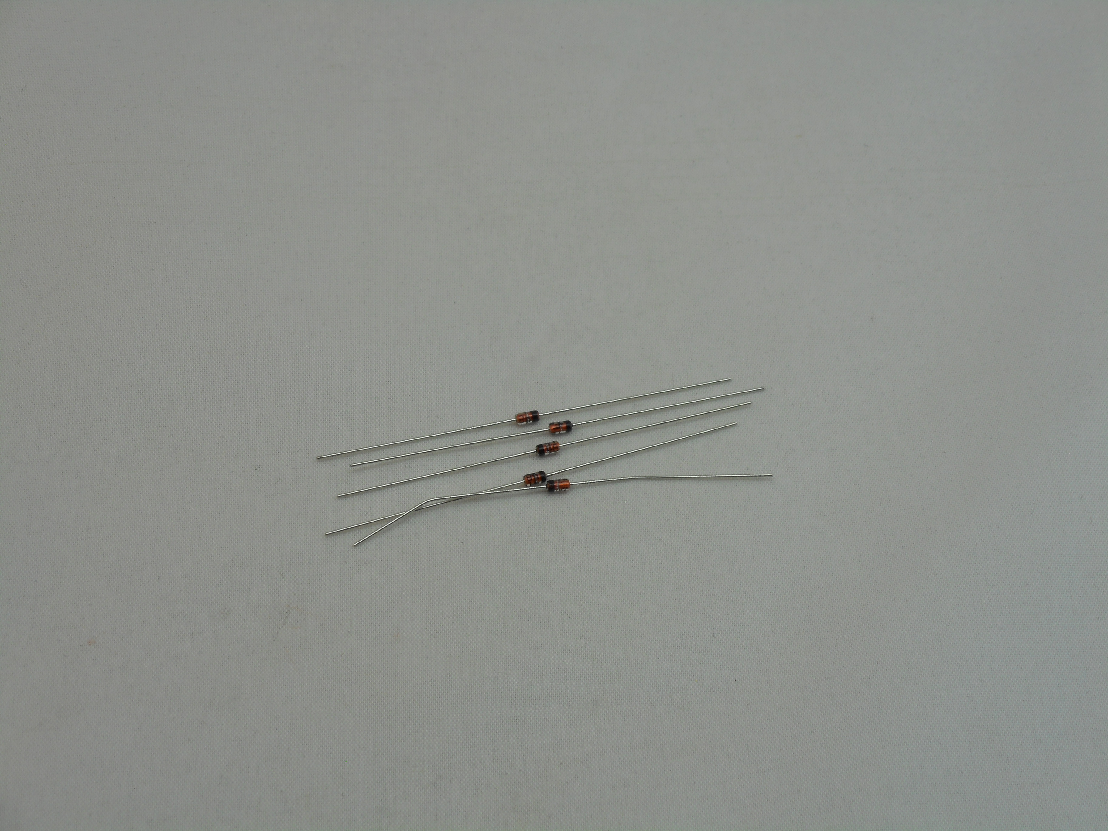 1N4148 (5 Piece Package) (D1009)