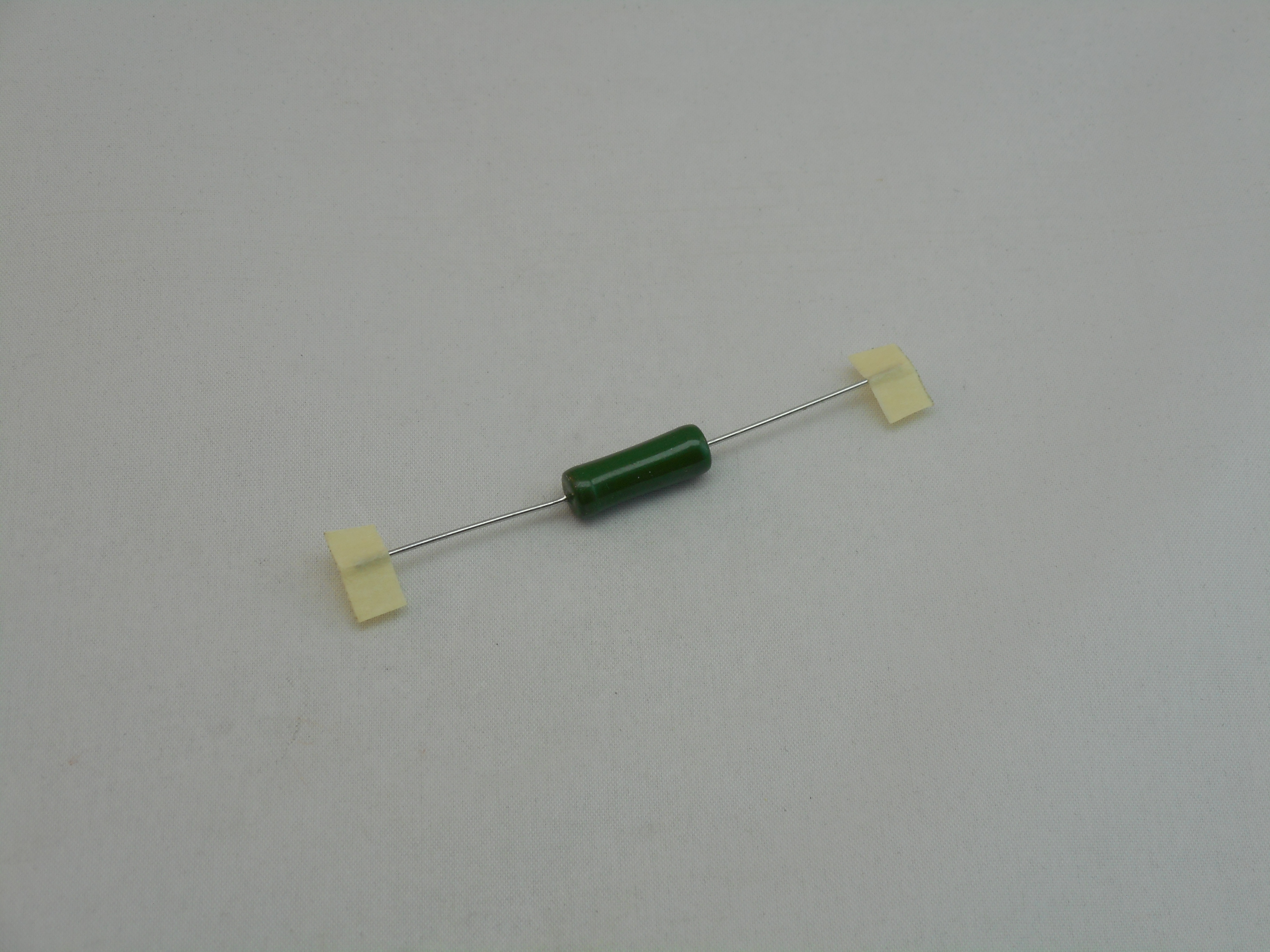 2.2K Ohm 7 Watt Wirewound Power Resistor (R1040)