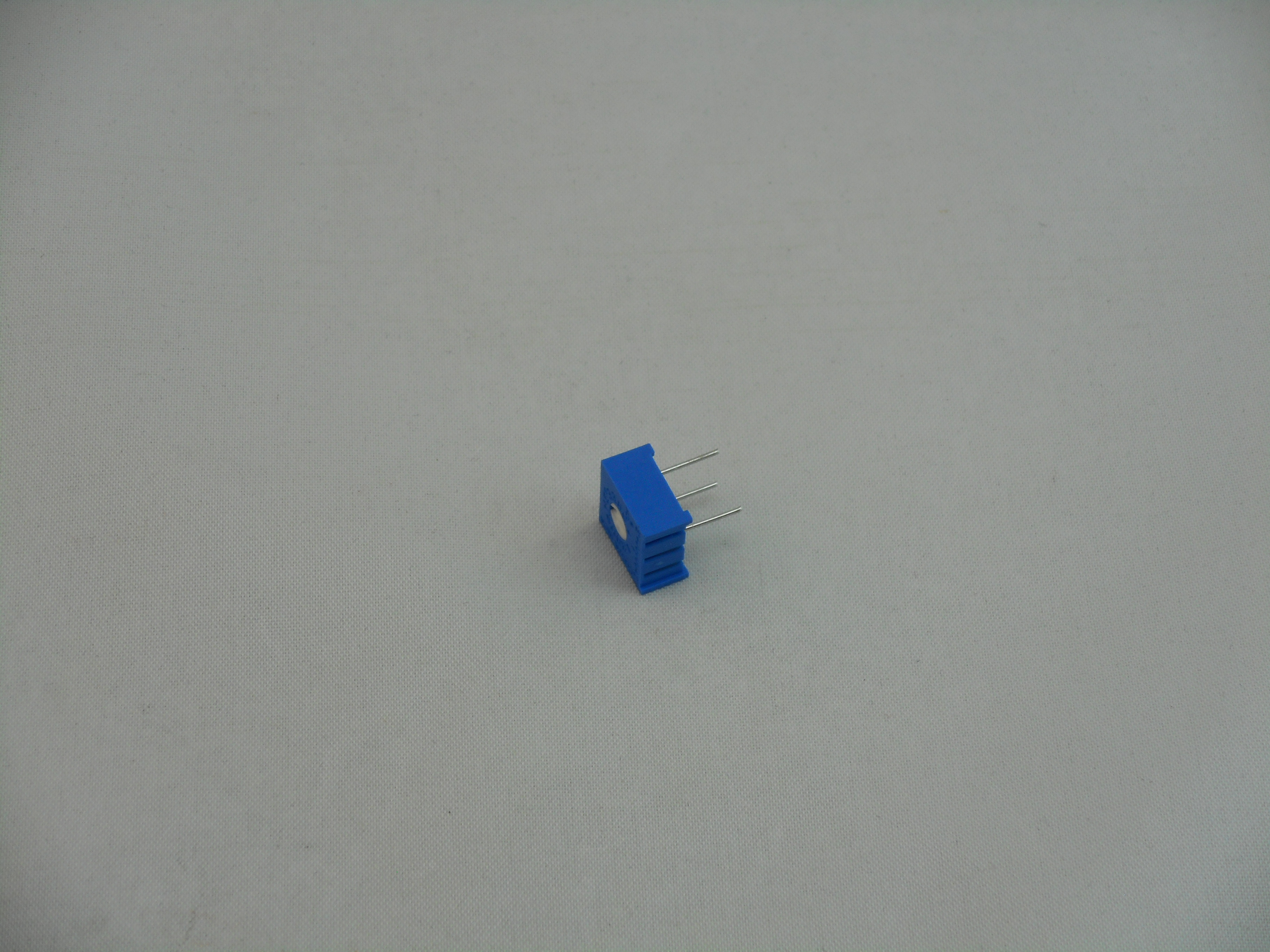 20K OHM TRIMMER POTENTIOMETER (P1058)