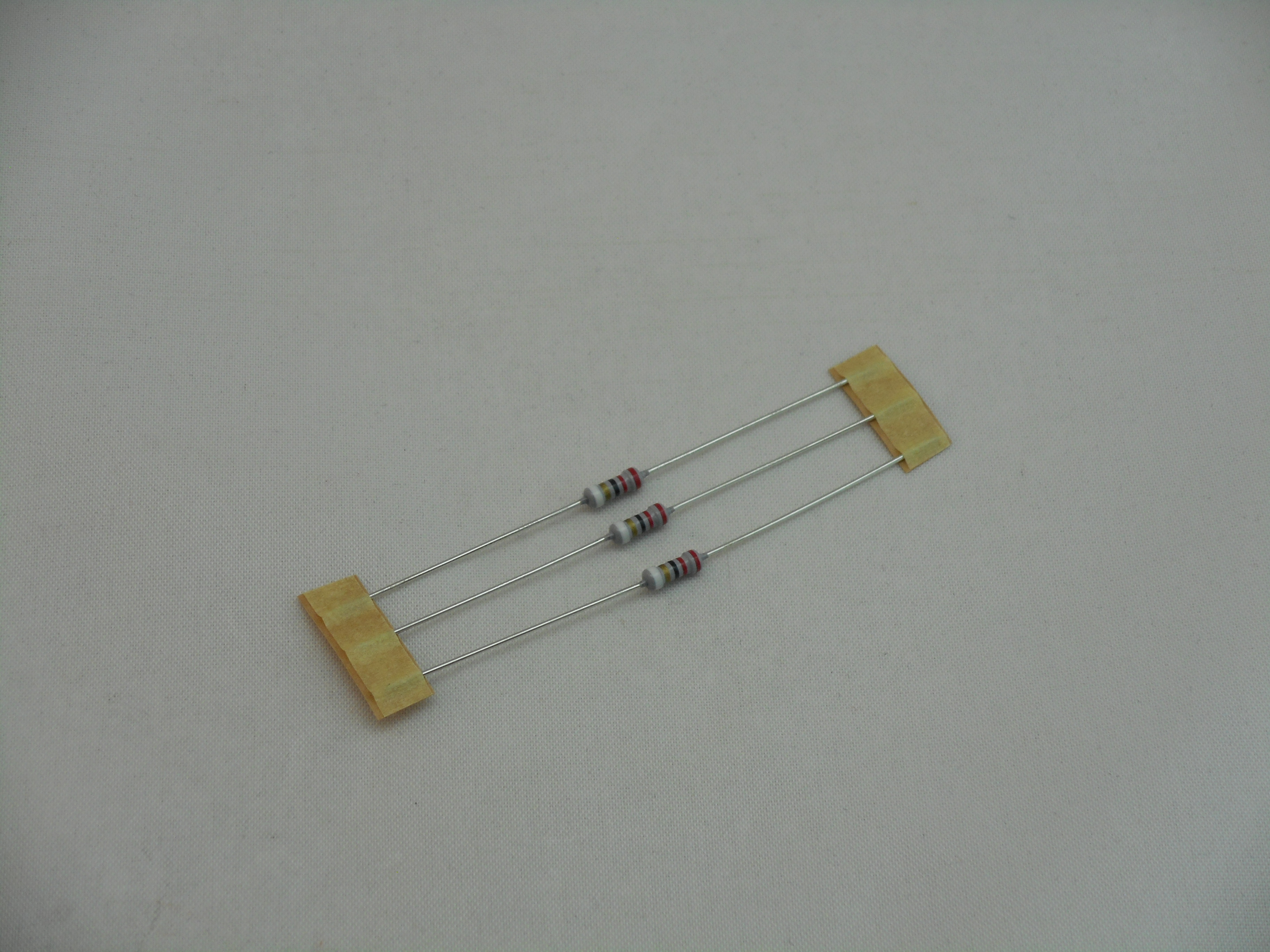 22 OHM 1/2 WATT FUSIBLE RESISTOR (3 PIECES) (R1041)