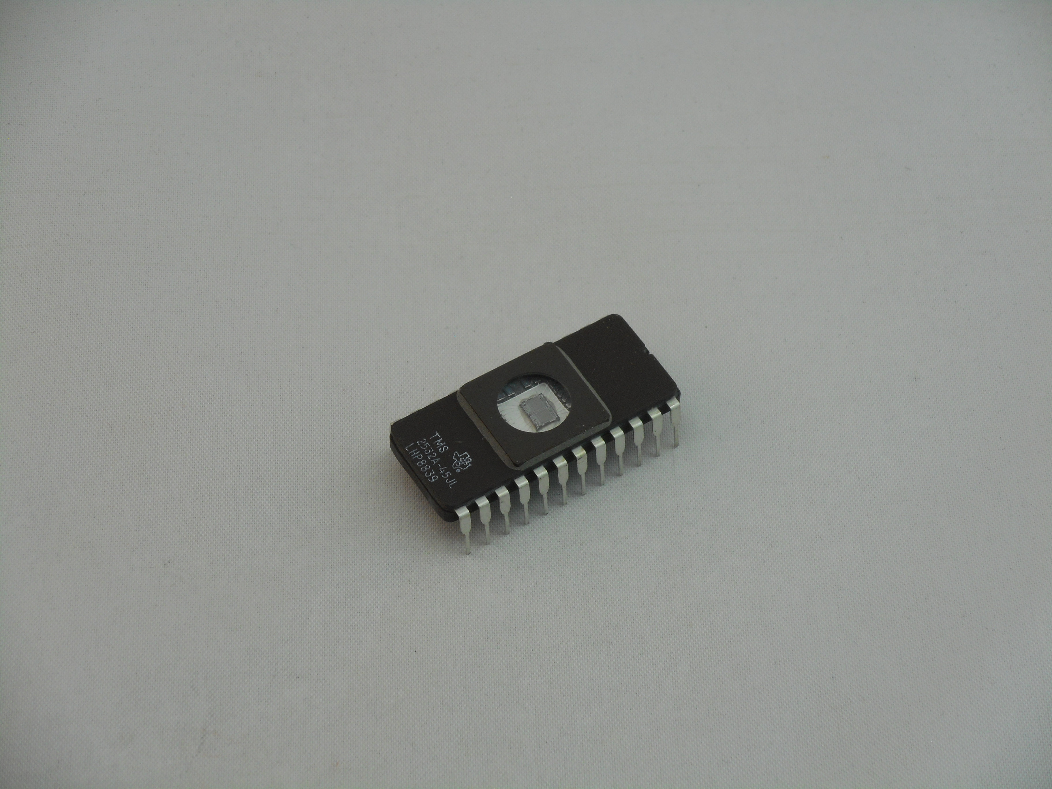 2532 Eprom NEW / NOS
