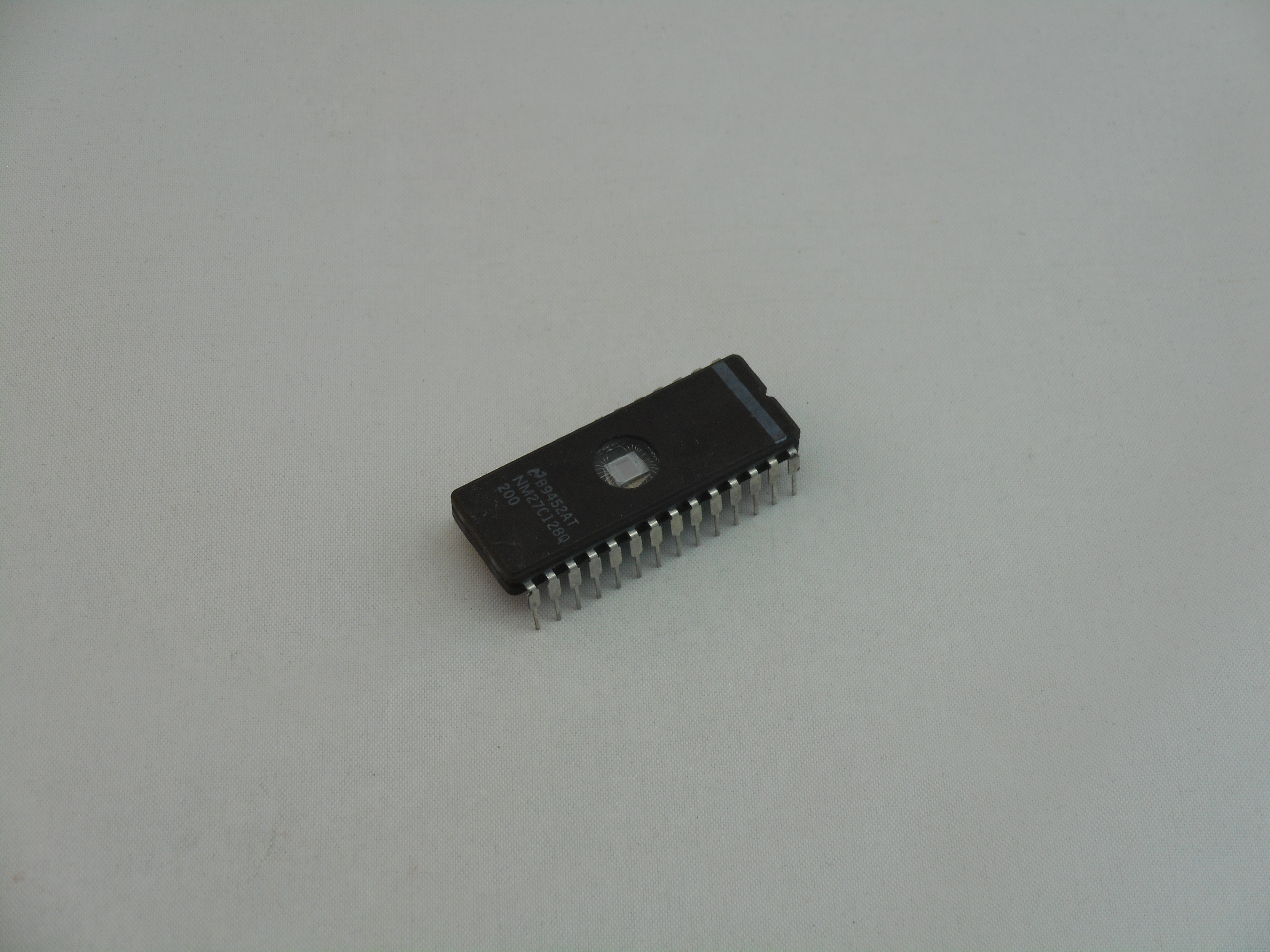 27C128 Eprom NEW / NOS