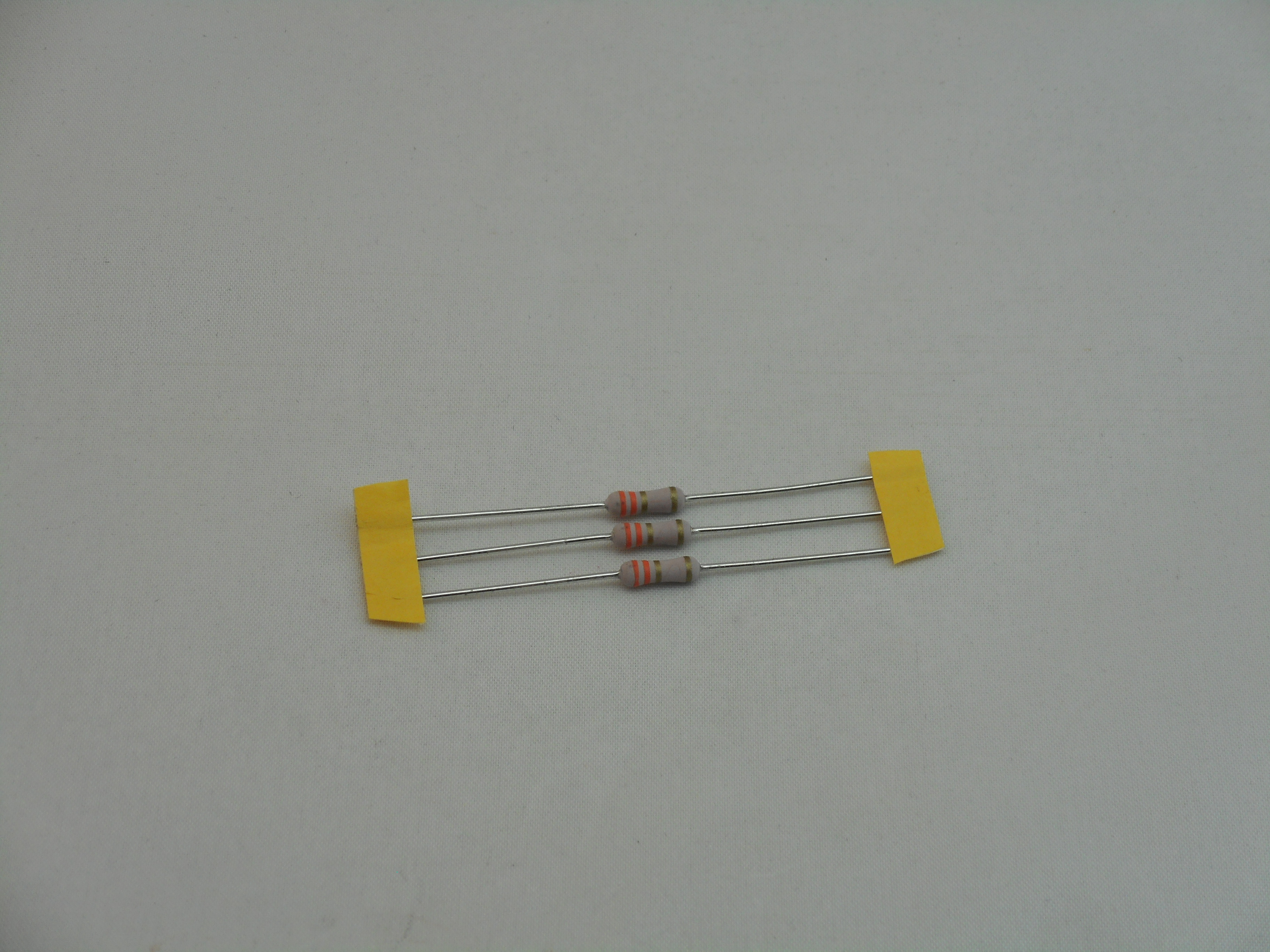 3.3 OHM 1 WATT METAL OXIDE POWER RESISTOR (3 pieces) (R1066)
