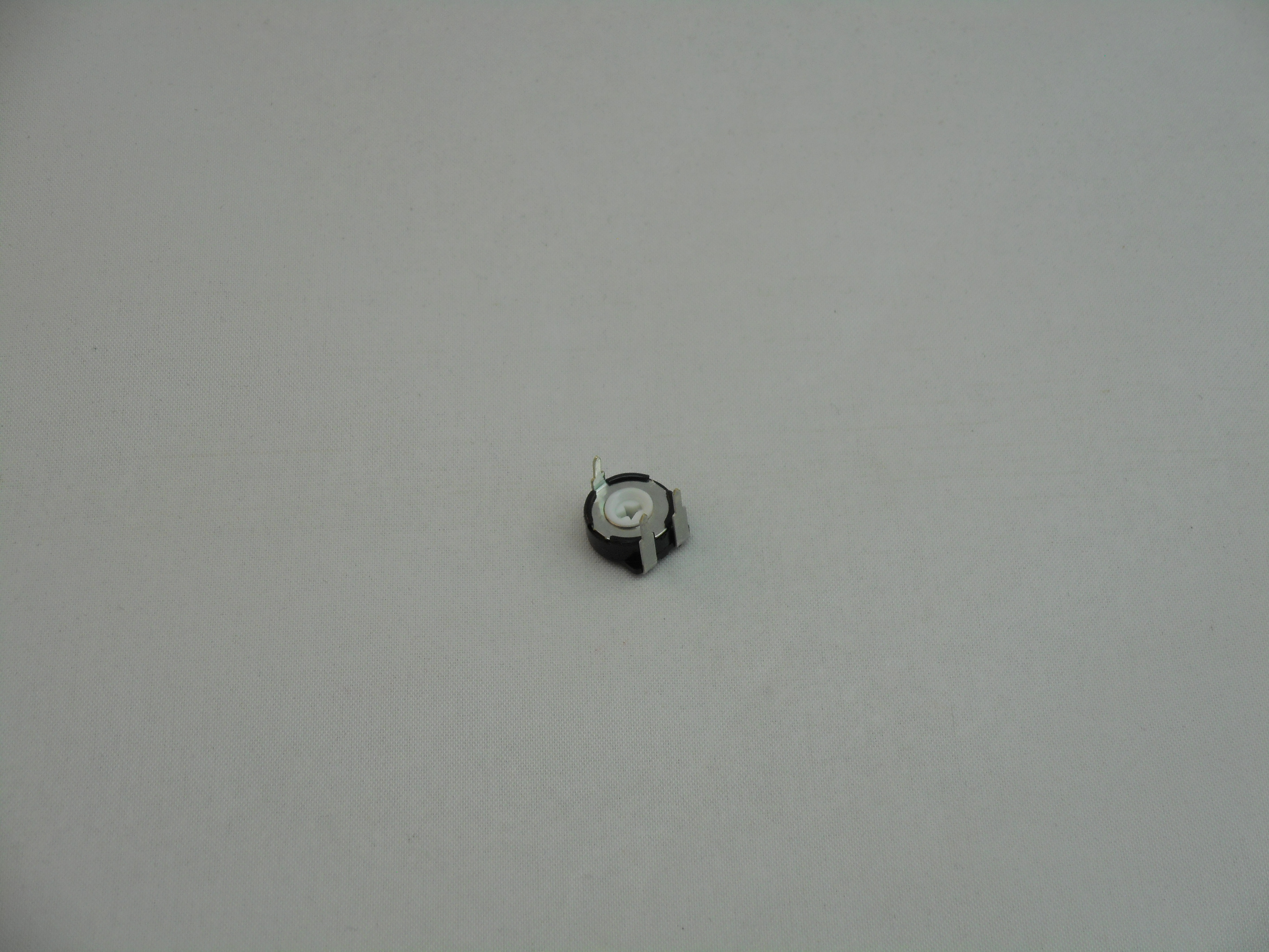 4.7K OHM TRIMMER POTENTIOMETER (P1071)