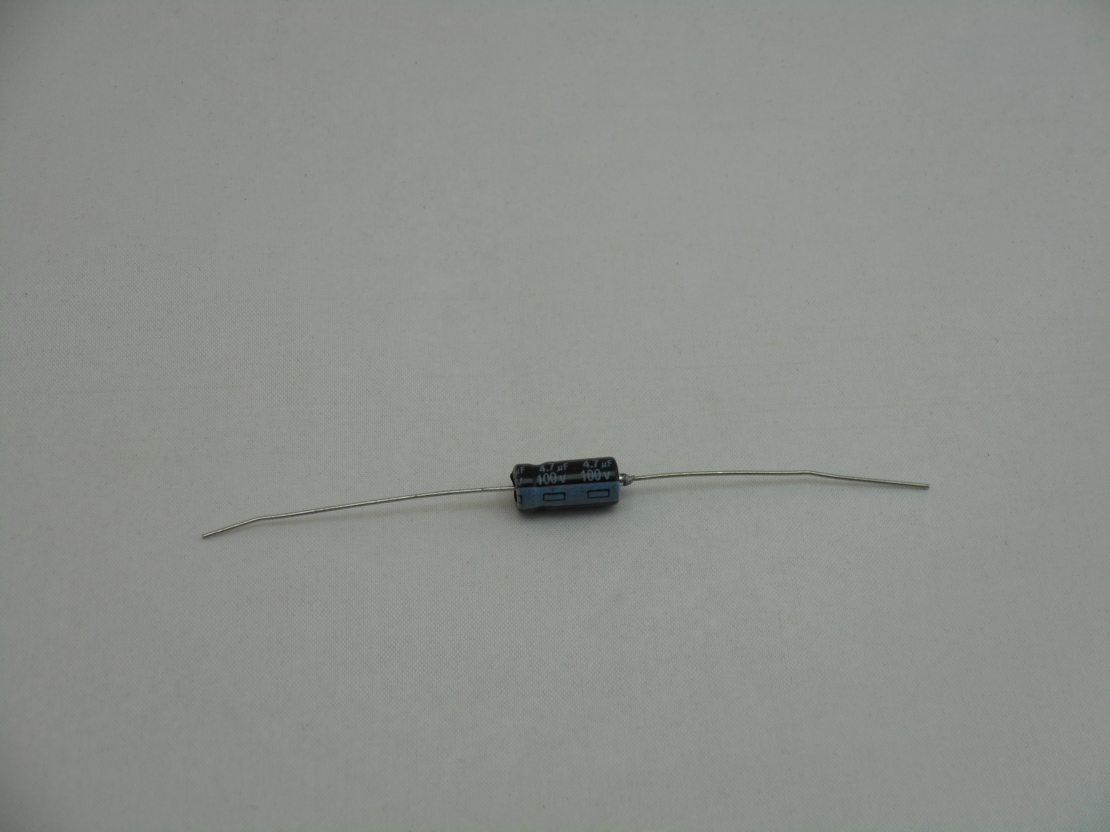 4.7uF 100V Axial Capacitor 105C