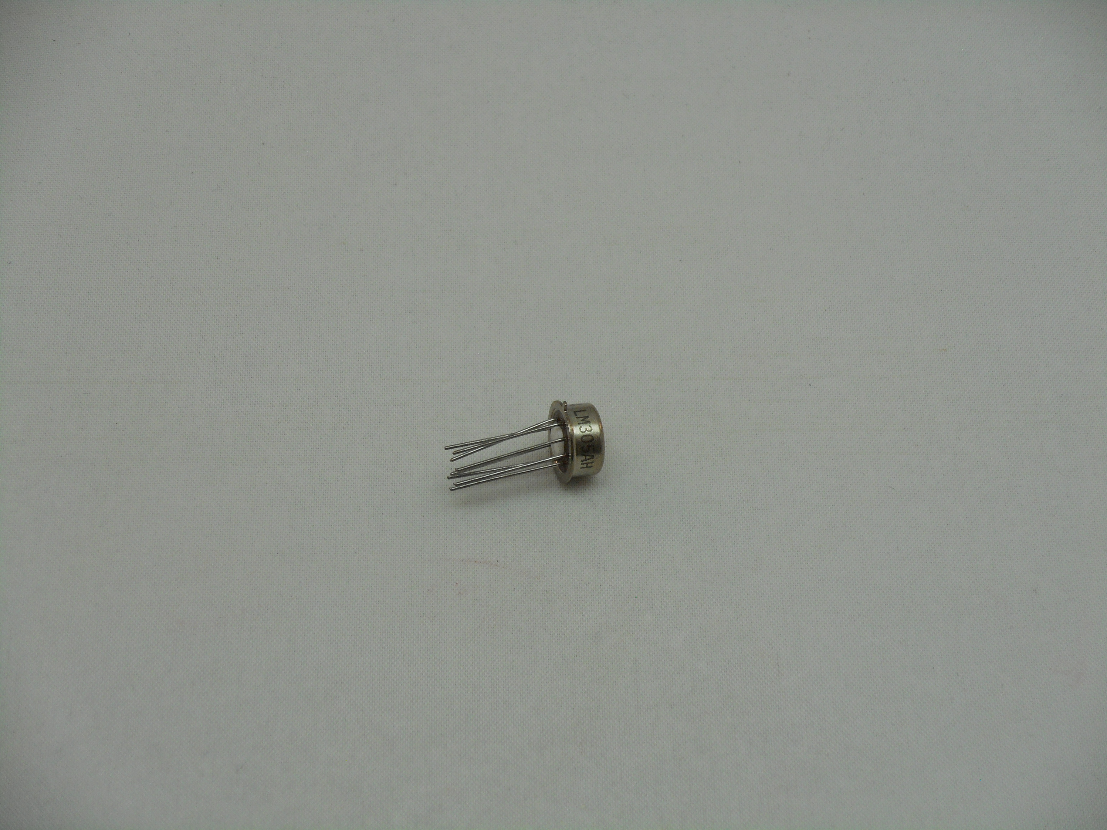 LM305AH Voltage Regulator