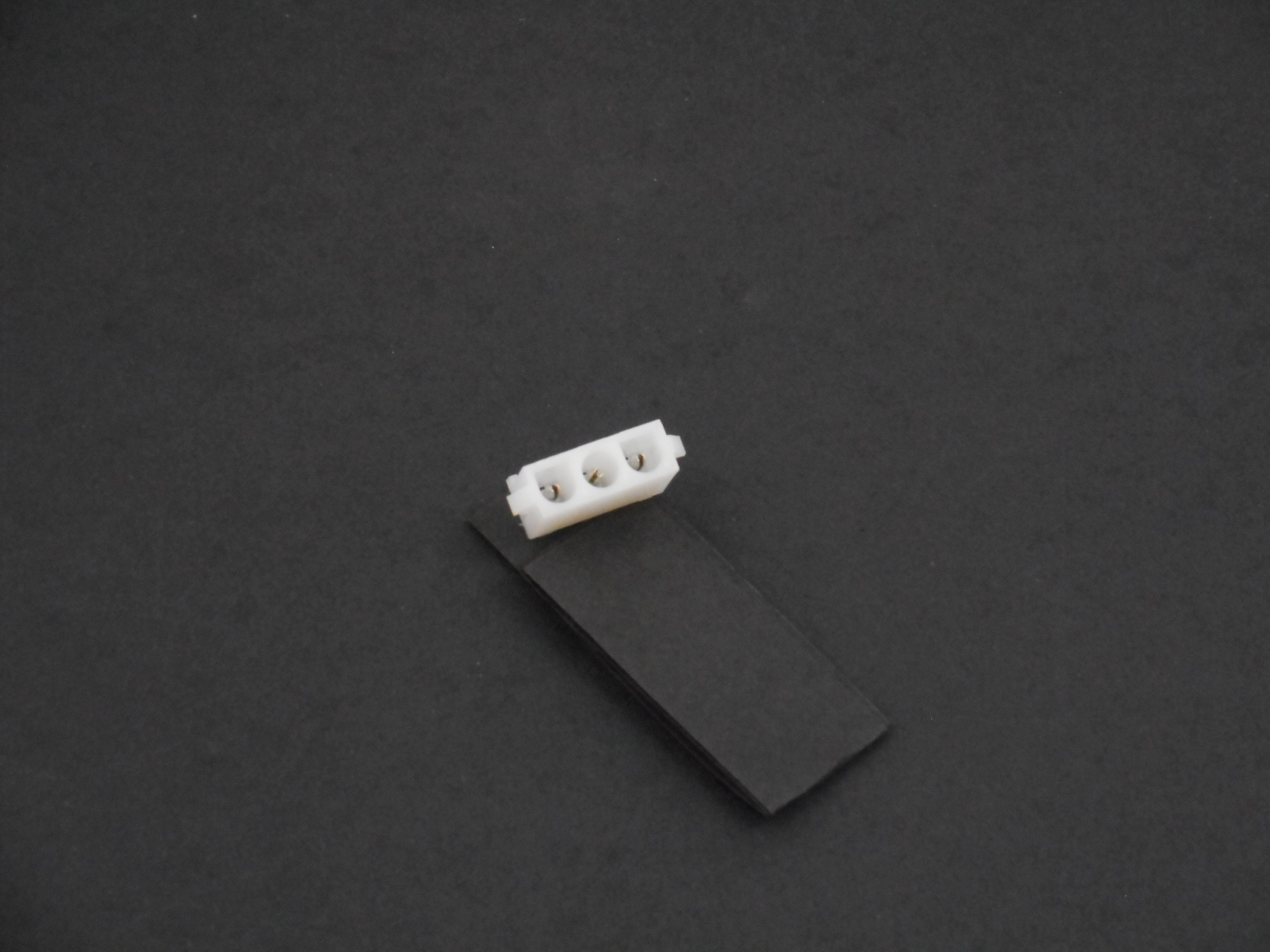 AMP 3 Pin Mate-N-Lok PCB Vertical Cap Pin Header (CE1008)