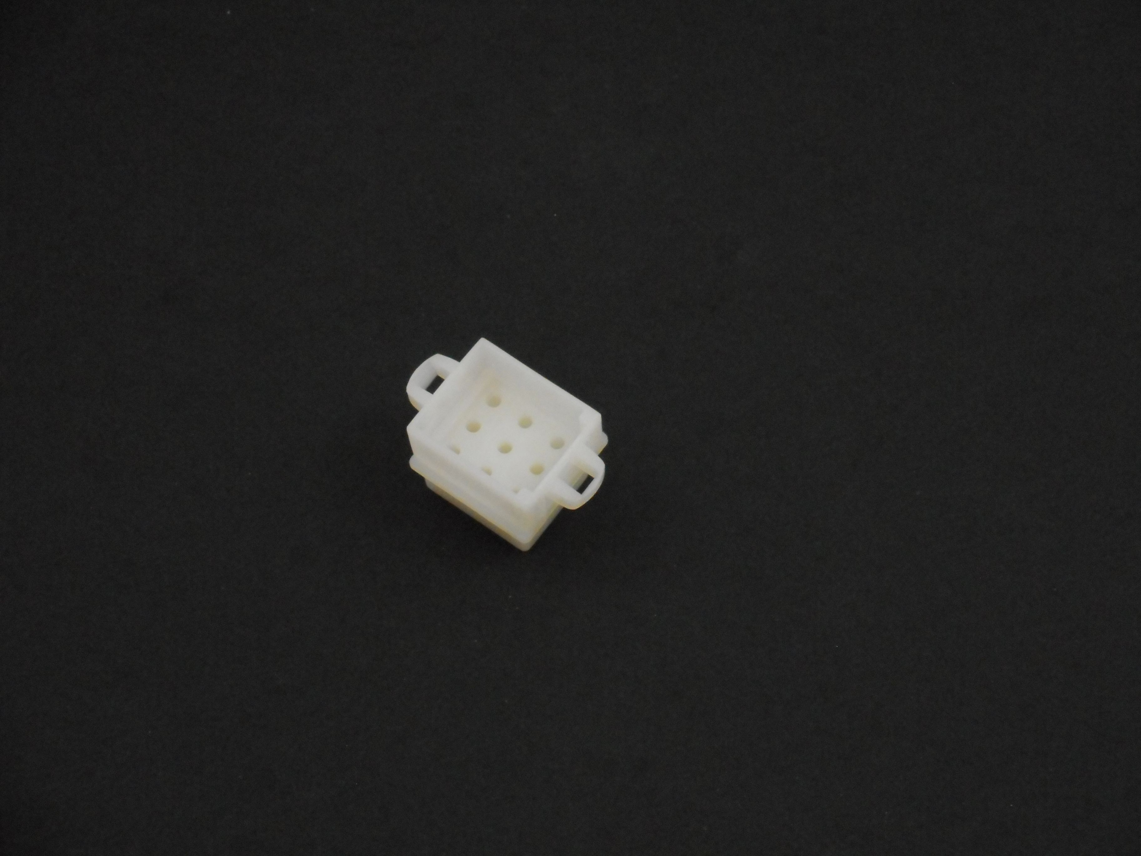 AMP 9 Pin Commercial Mate-N-Lok Female Pin Cap Housing Connector (CF1011)