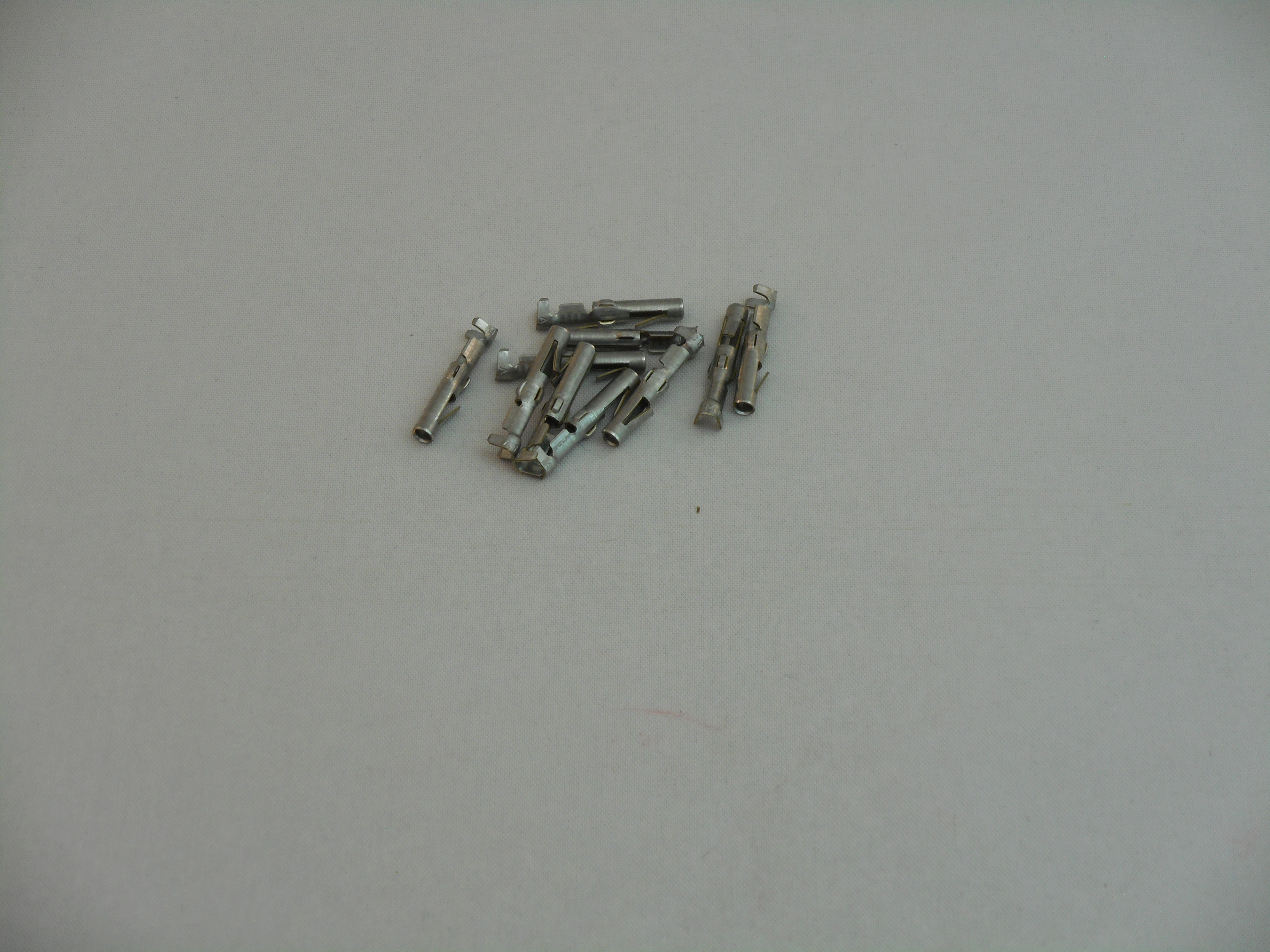 AMP Commercial Crimp Pins Female Socket 18-24 AWG (10 pack) (CF1001)(CF1025)
