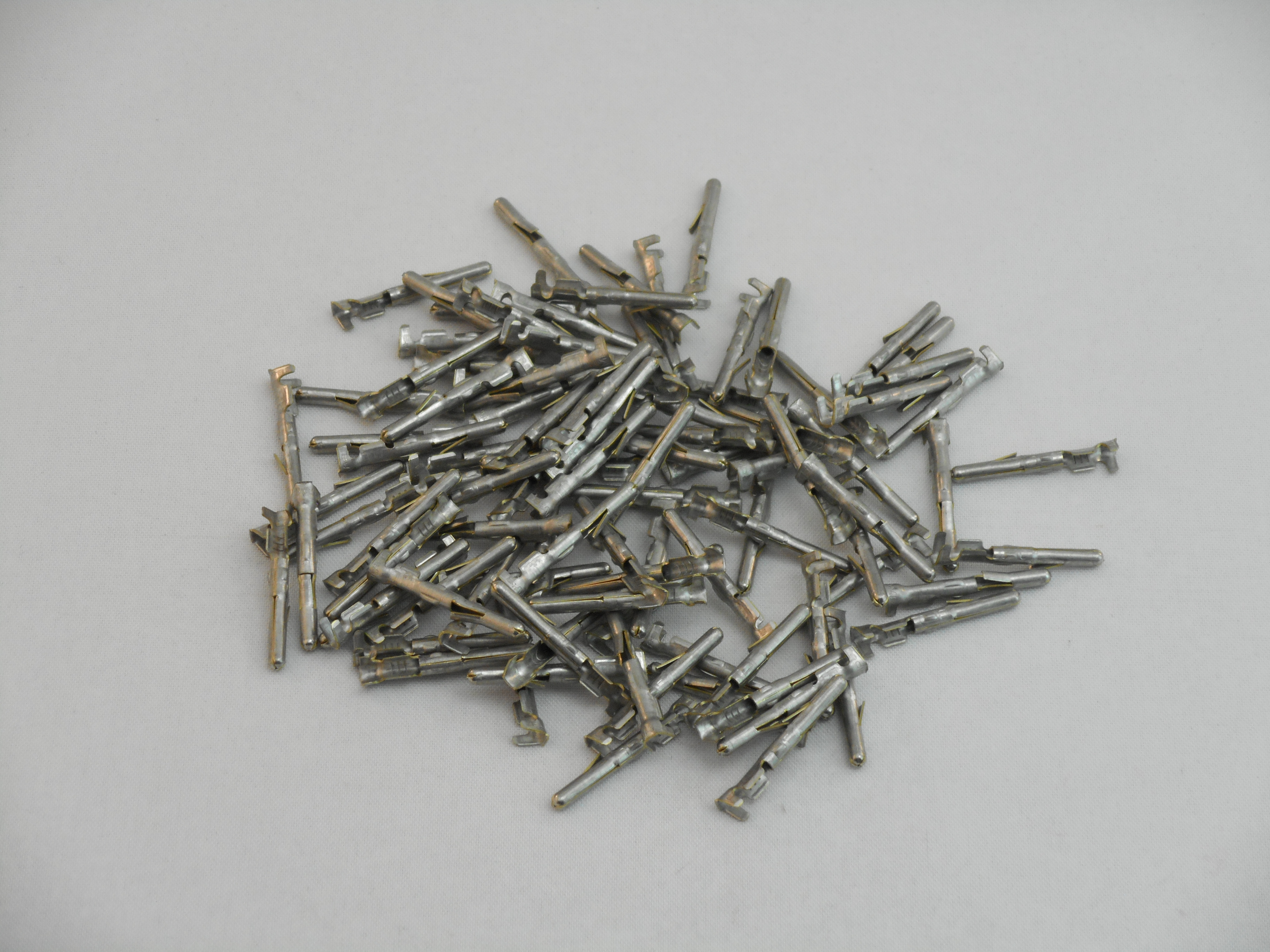 AMP Commercial Crimp Pins Male Socket 18-24 AWG (100 pack) (CF1000)(CF1024)
