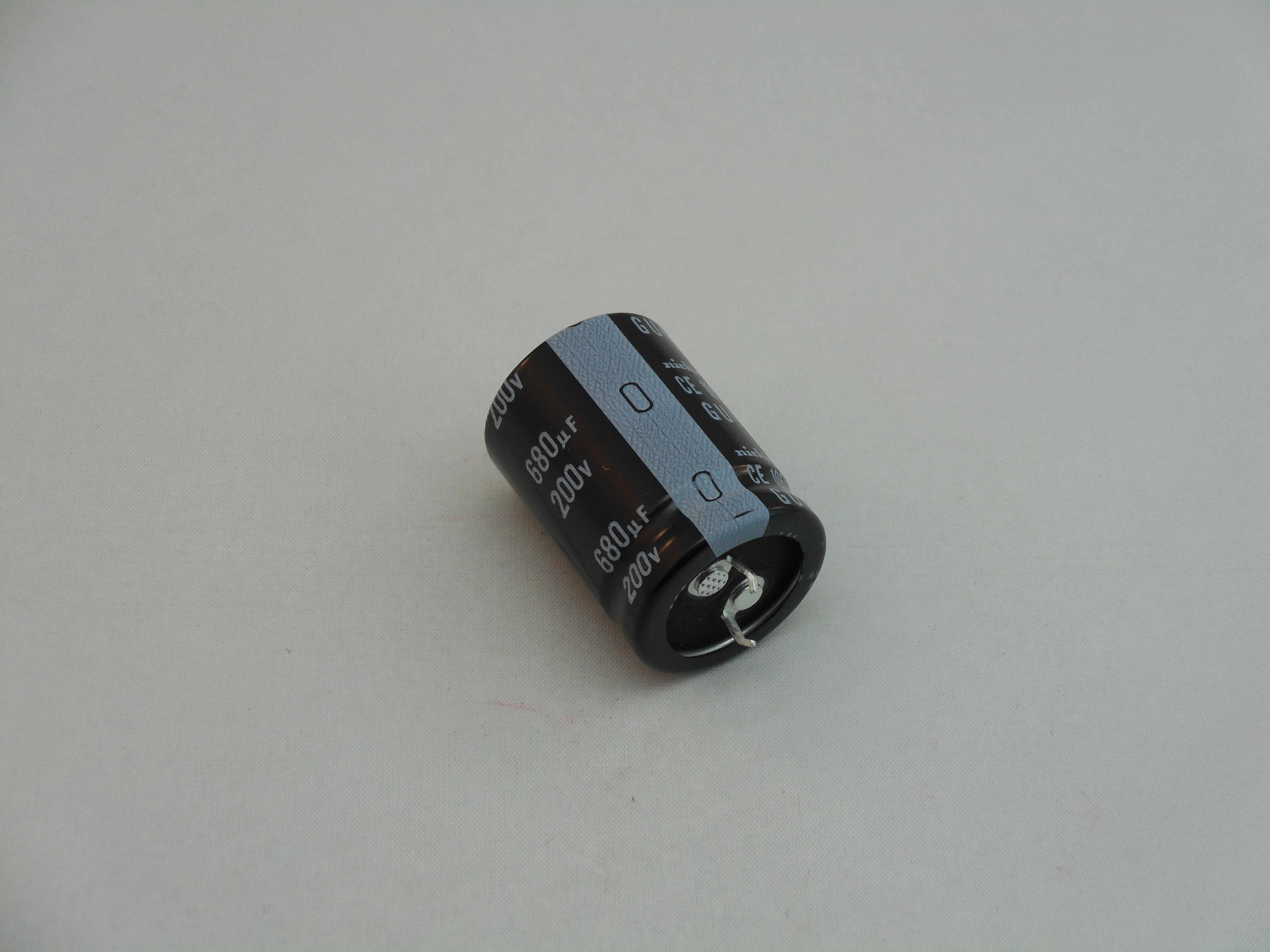 680uF 200V Nichicon 105c B+ Filter Capacitor (25mm x 35mm)