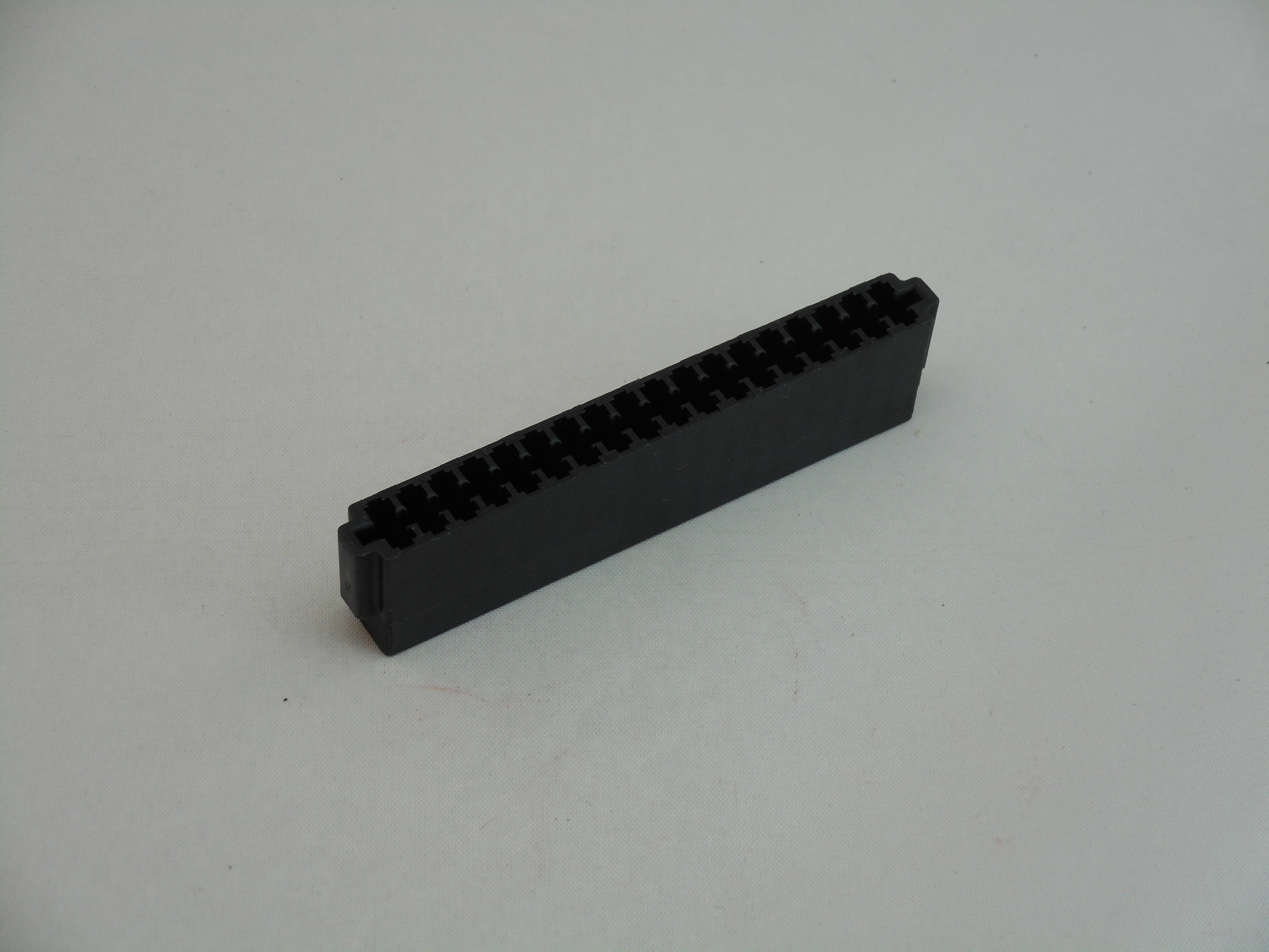 Molex 18/36 Crimp Pin Edge Connector Housing (ME1002)