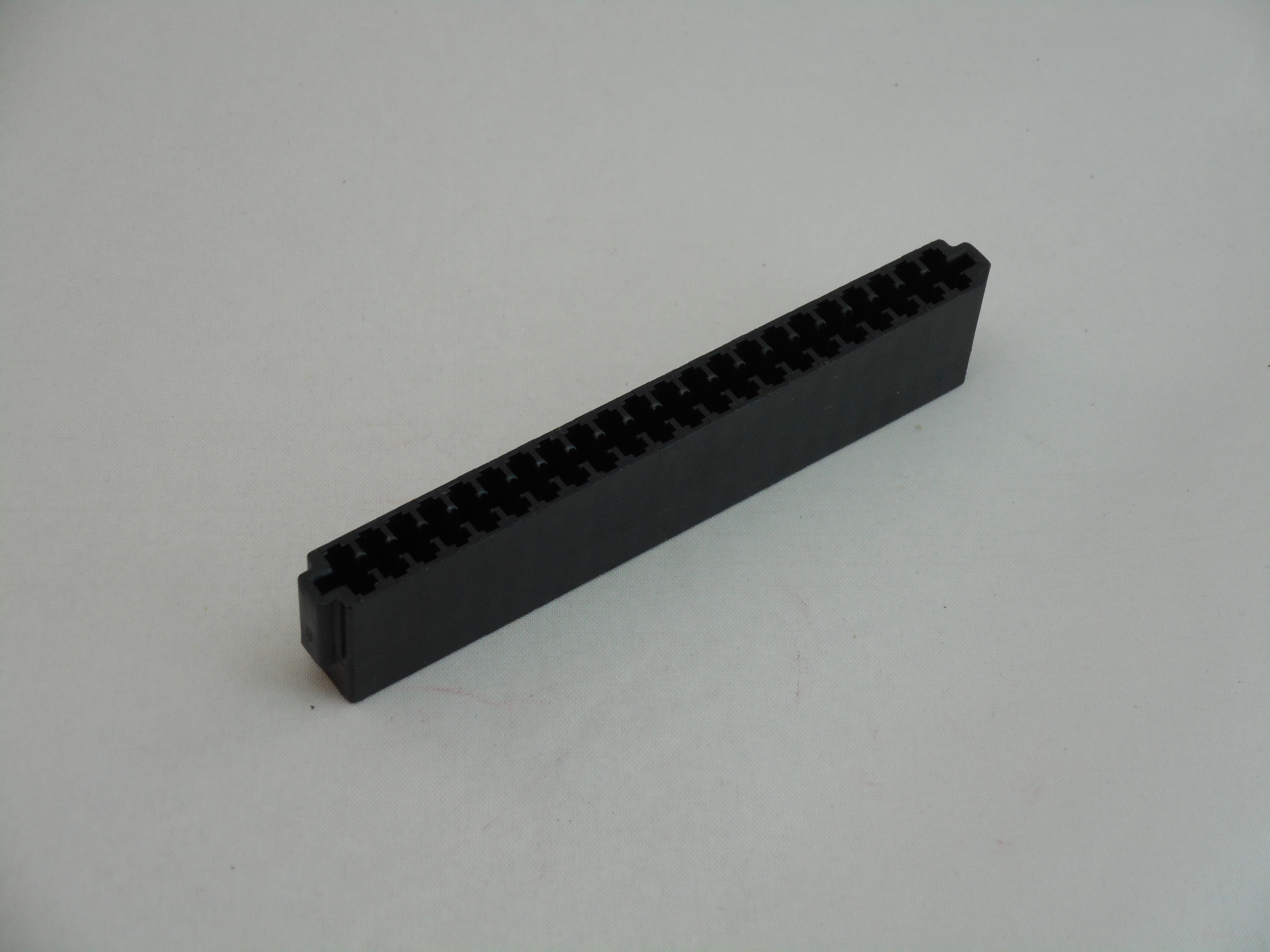 Molex 22/44 Crimp Pin Edge Connector Housing (ME1003)