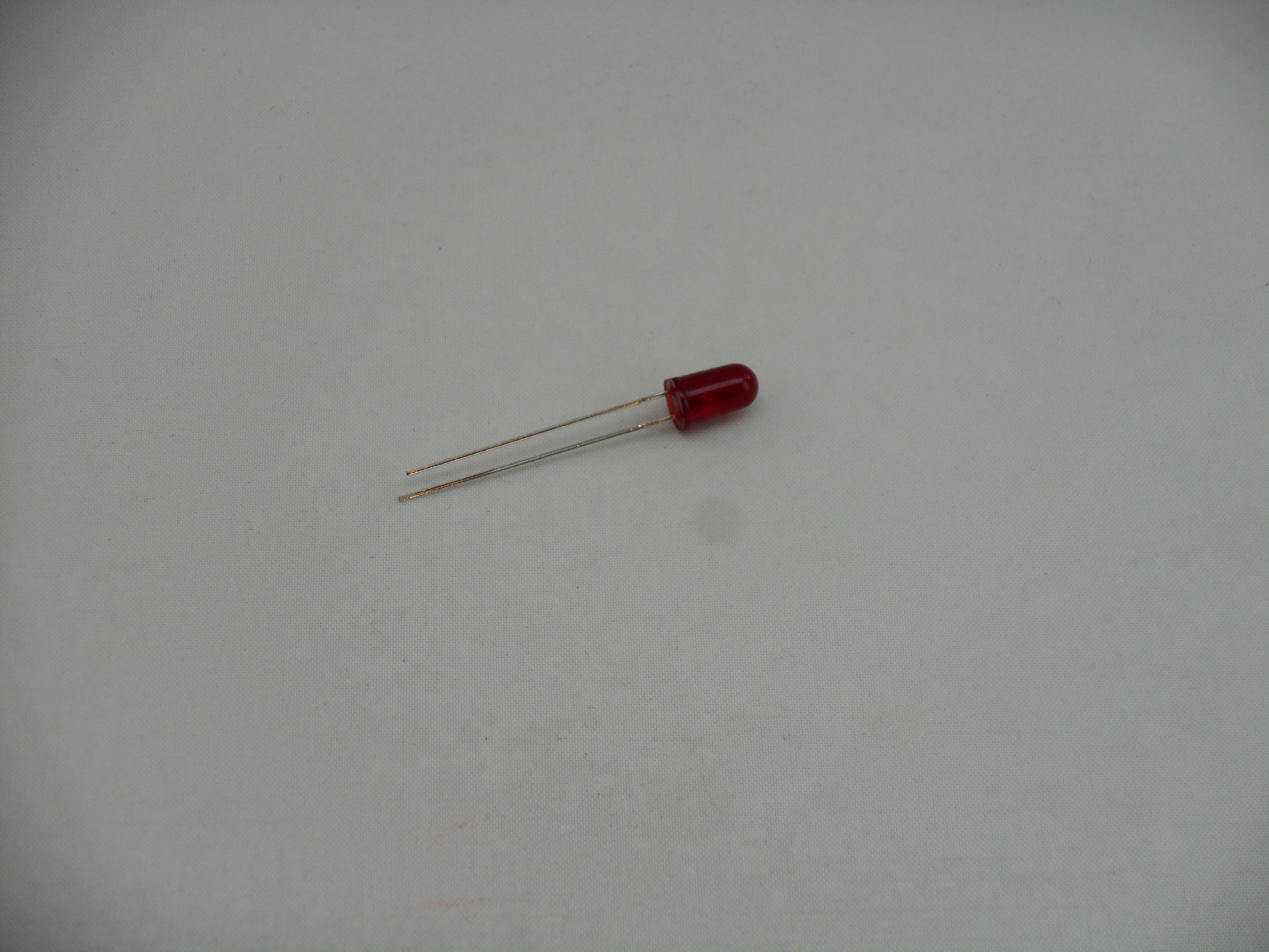 LED Red 5mm (LD1002)