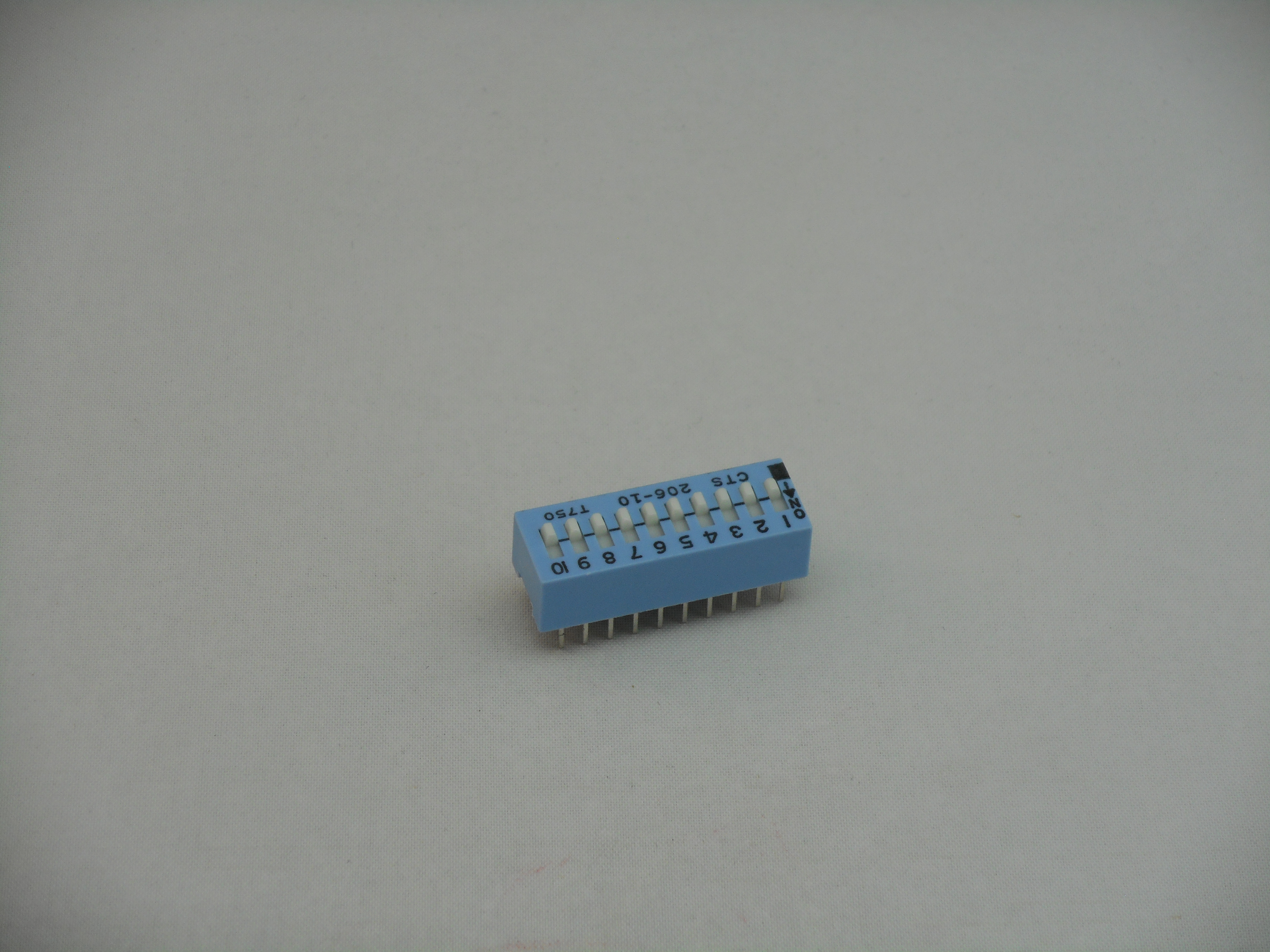 10 Position DIP Switch (SW1005)