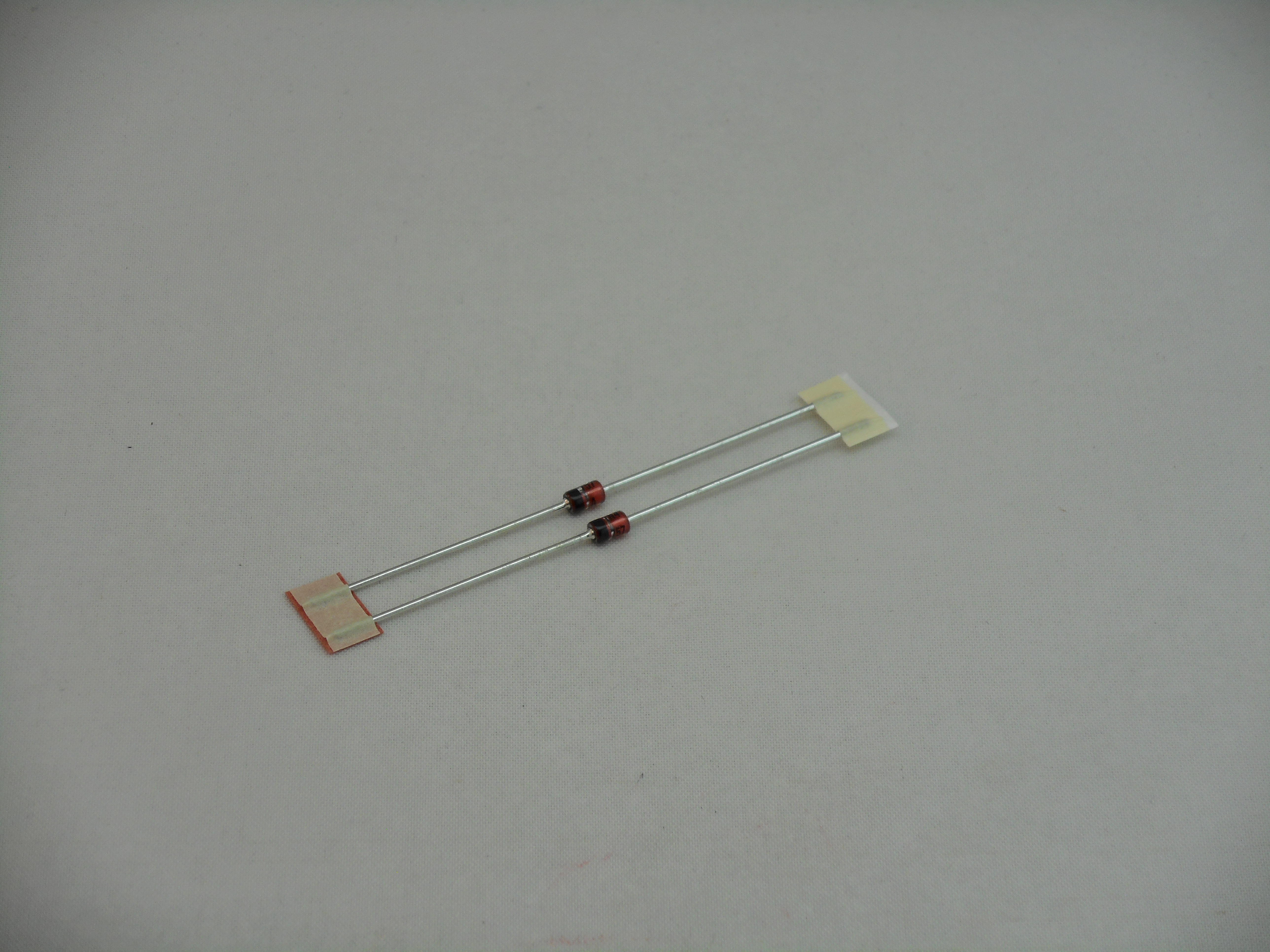 1N4757 (2 Piece Package) (D1036)