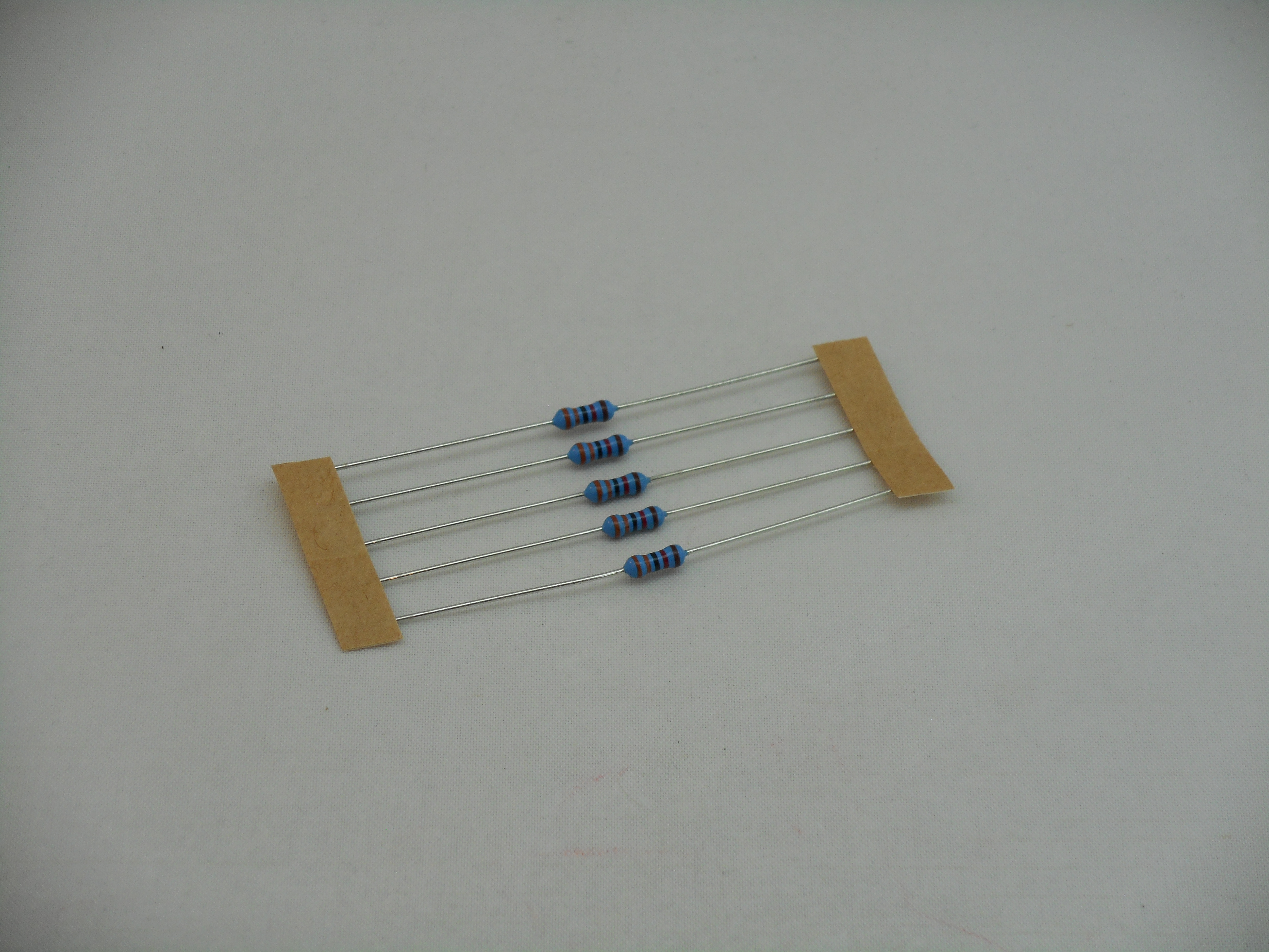 33K OHM 1/2 WATT RESISTOR (5 PIECES) (R1072)