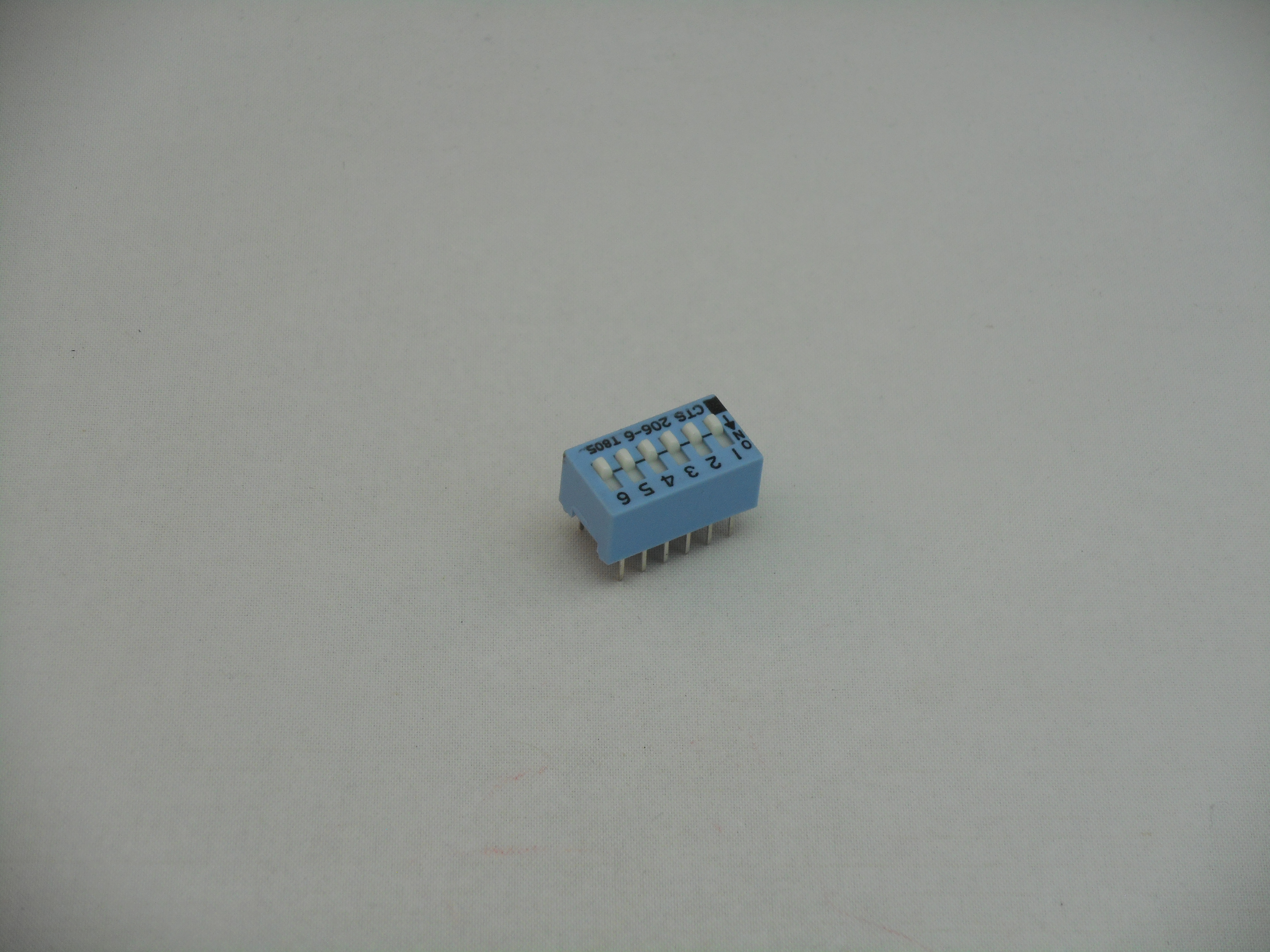 6 Position DIP Switch (SW1004)