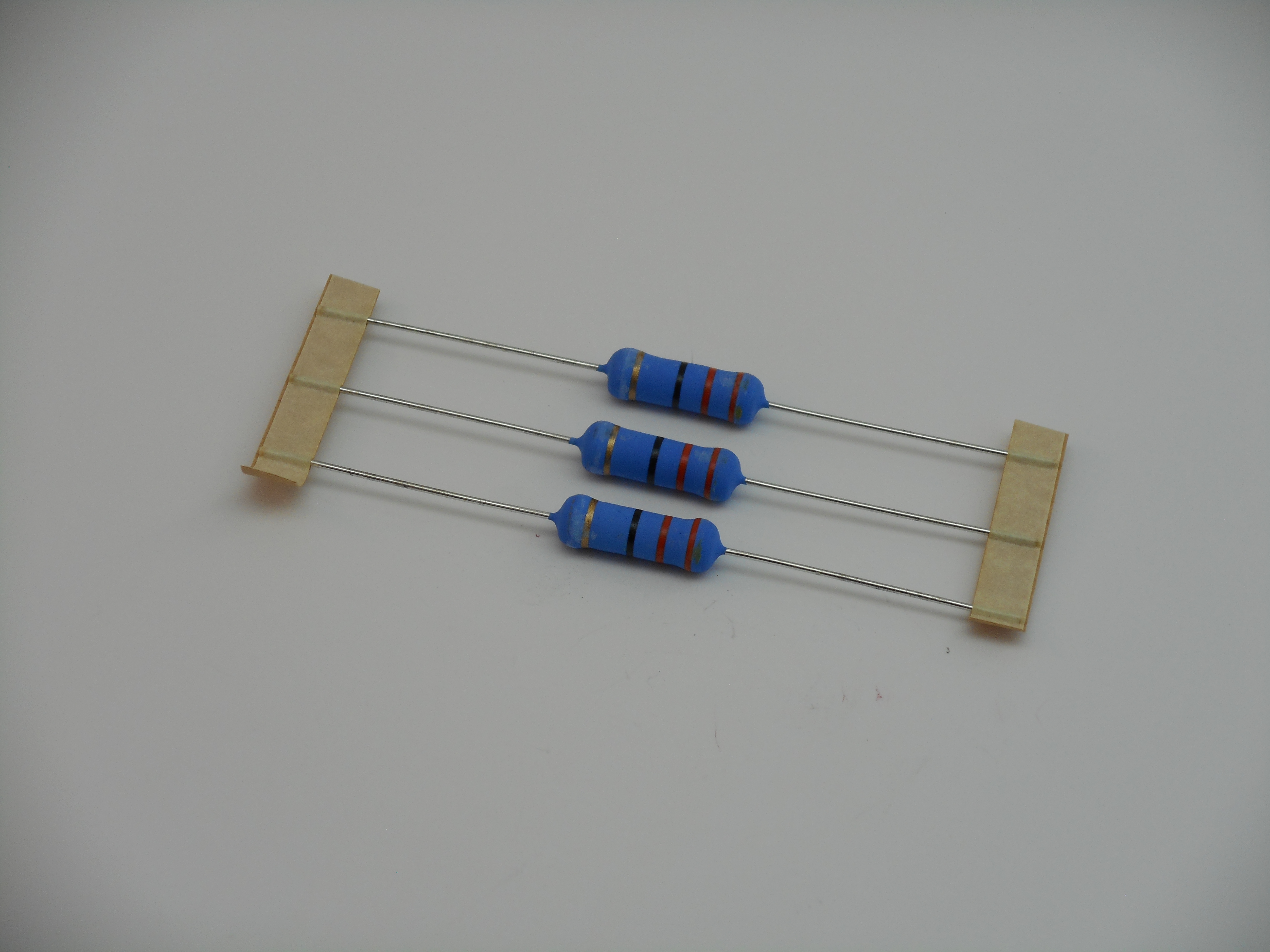 33 OHM 3 WATT METAL OXIDE POWER RESISTOR (3 pieces) (R1089)
