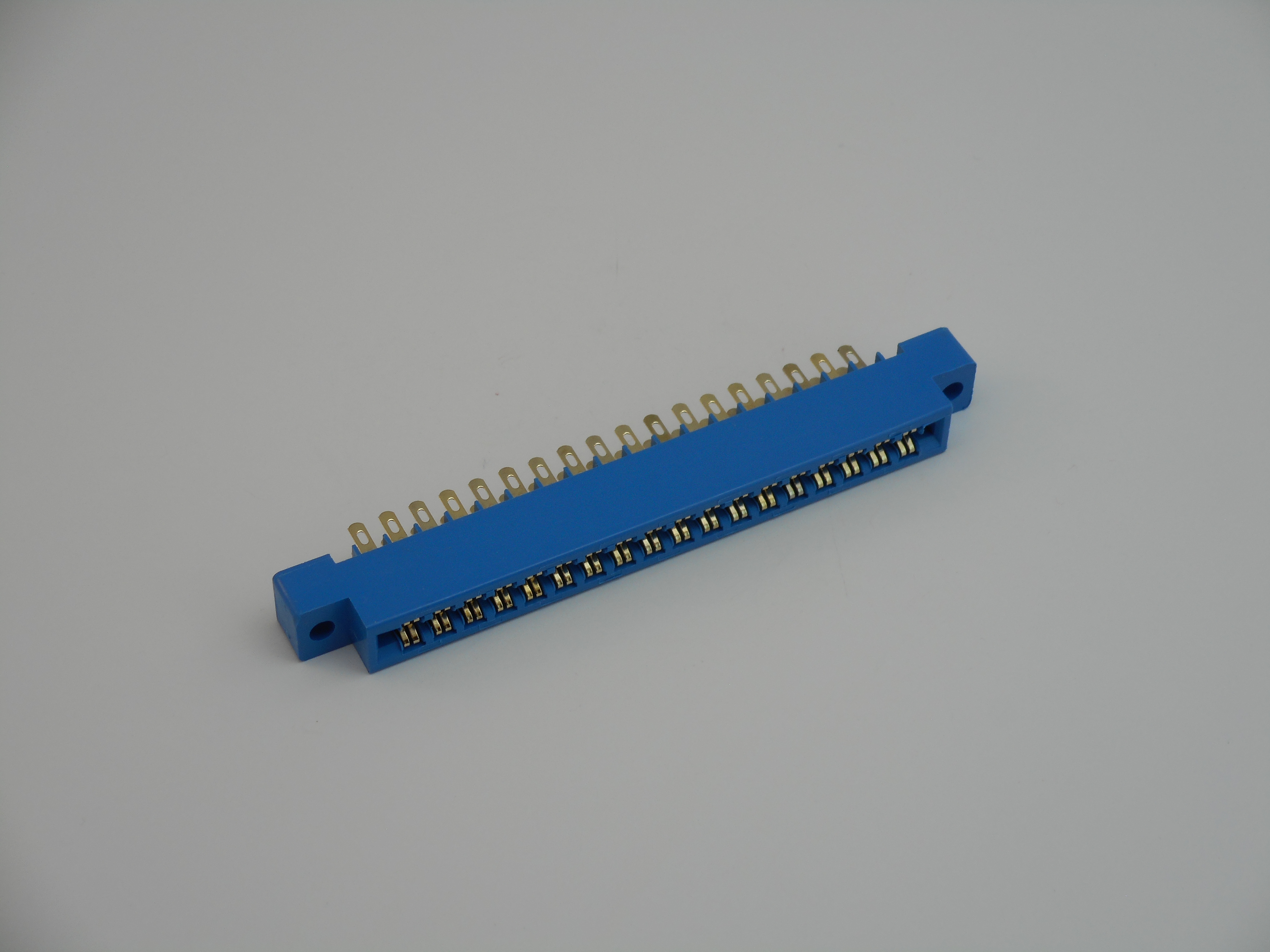 36-Pin Edge Connector W/Solder Eyelet Leads (EC1004)