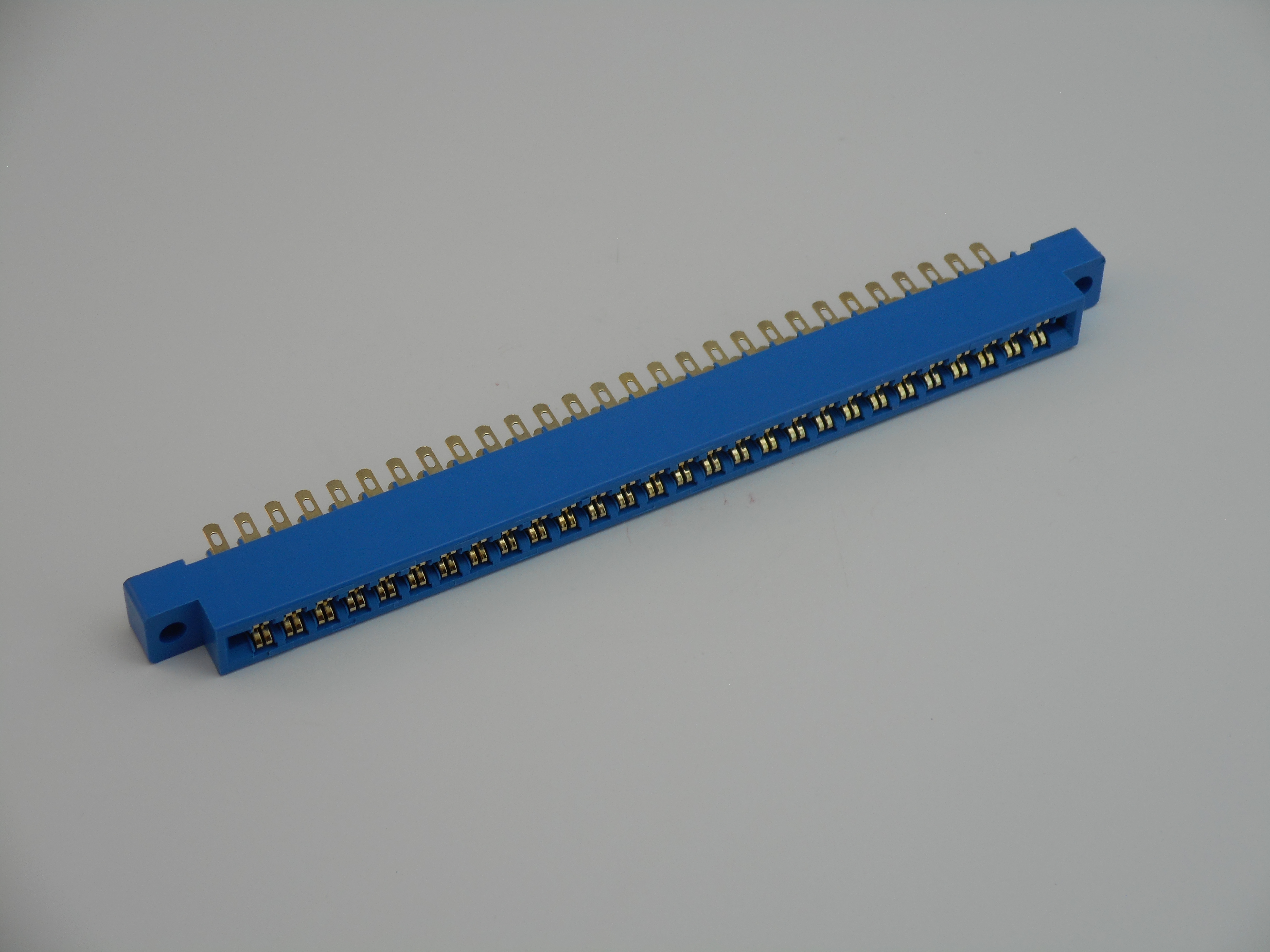 56-Pin Edge Connector W/Solder Eyelet Leads (EC1006)