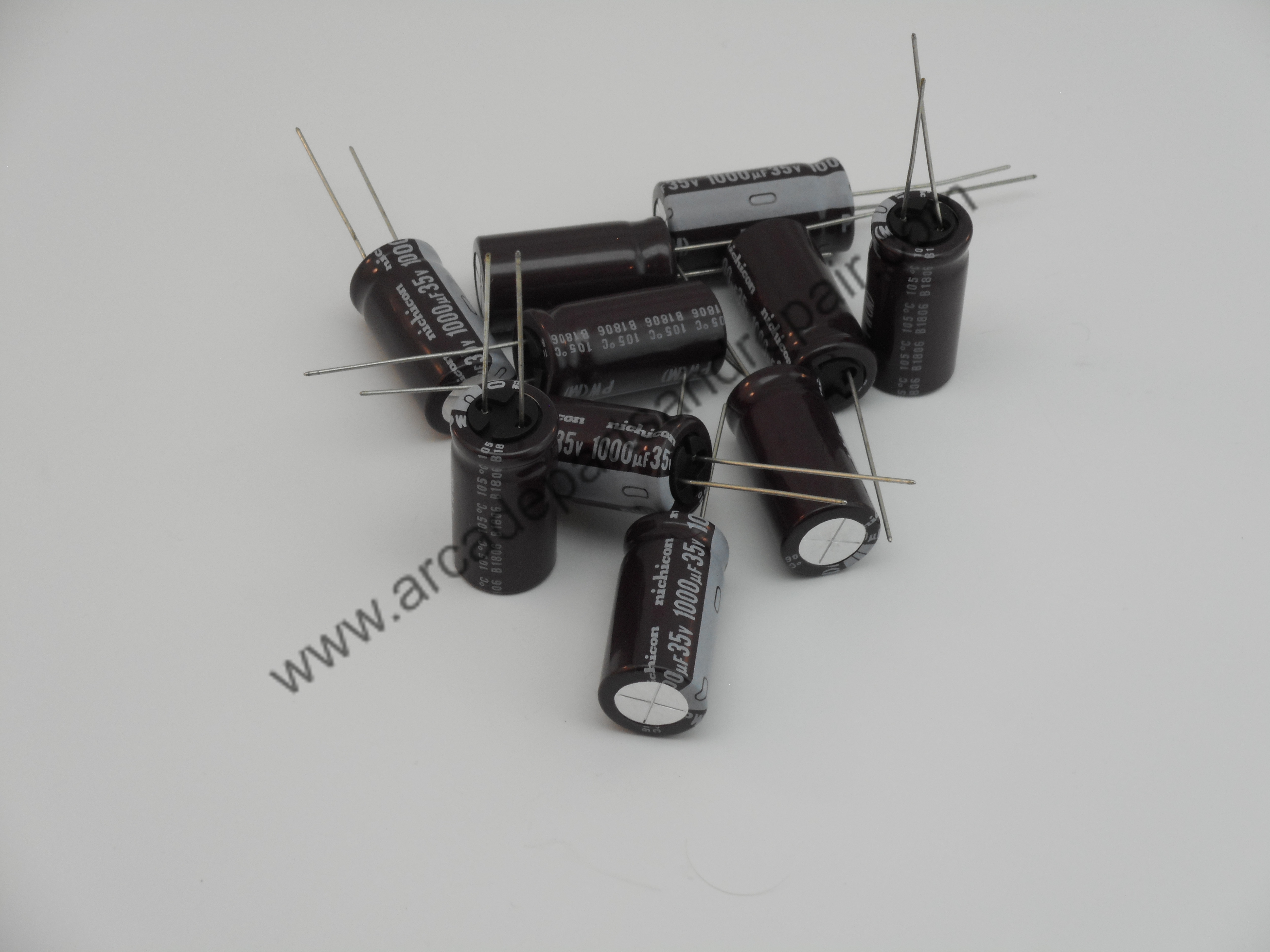 1000uF 35V 105C Nichicon (10 Pack)