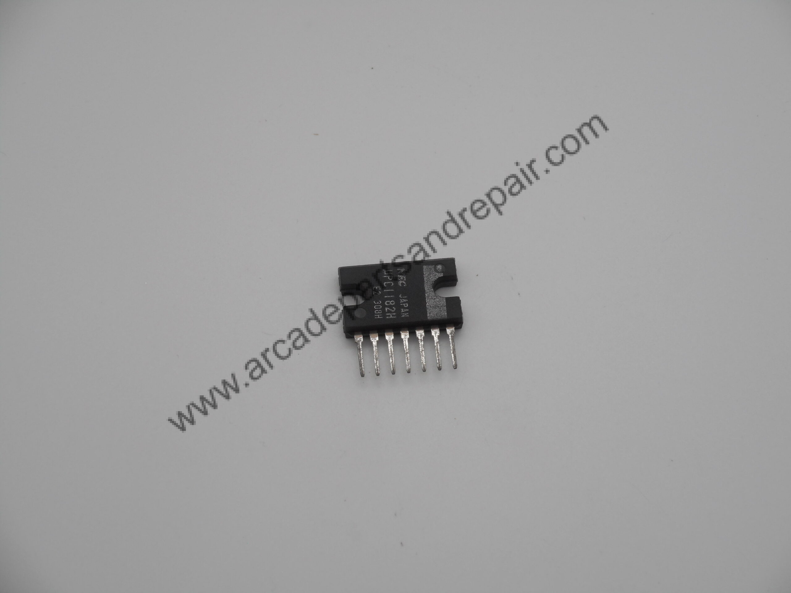 UPC1182H