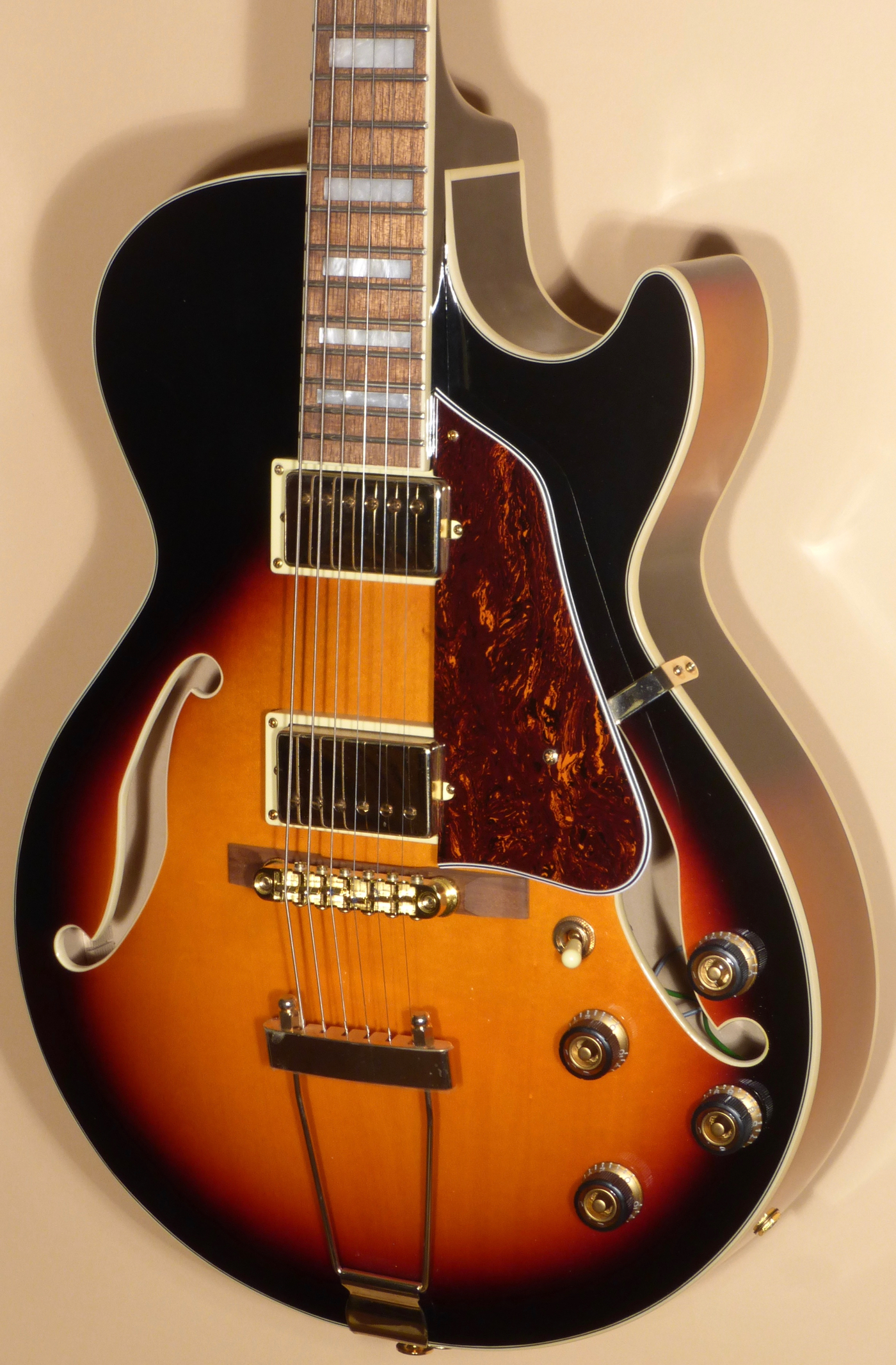 Ibanez AG 75 G Hollowbody Product
