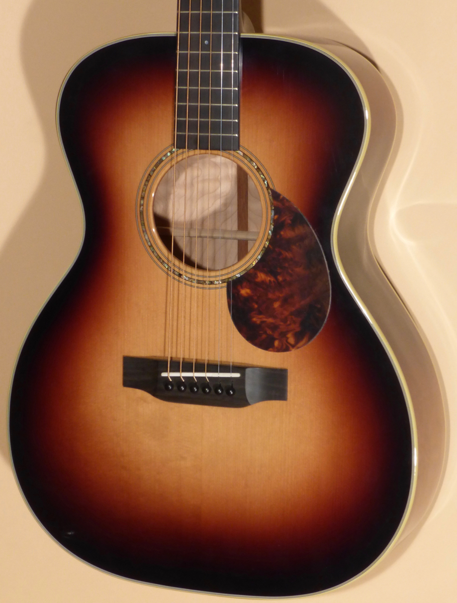 Breedlove Revival OM Deluxe Product